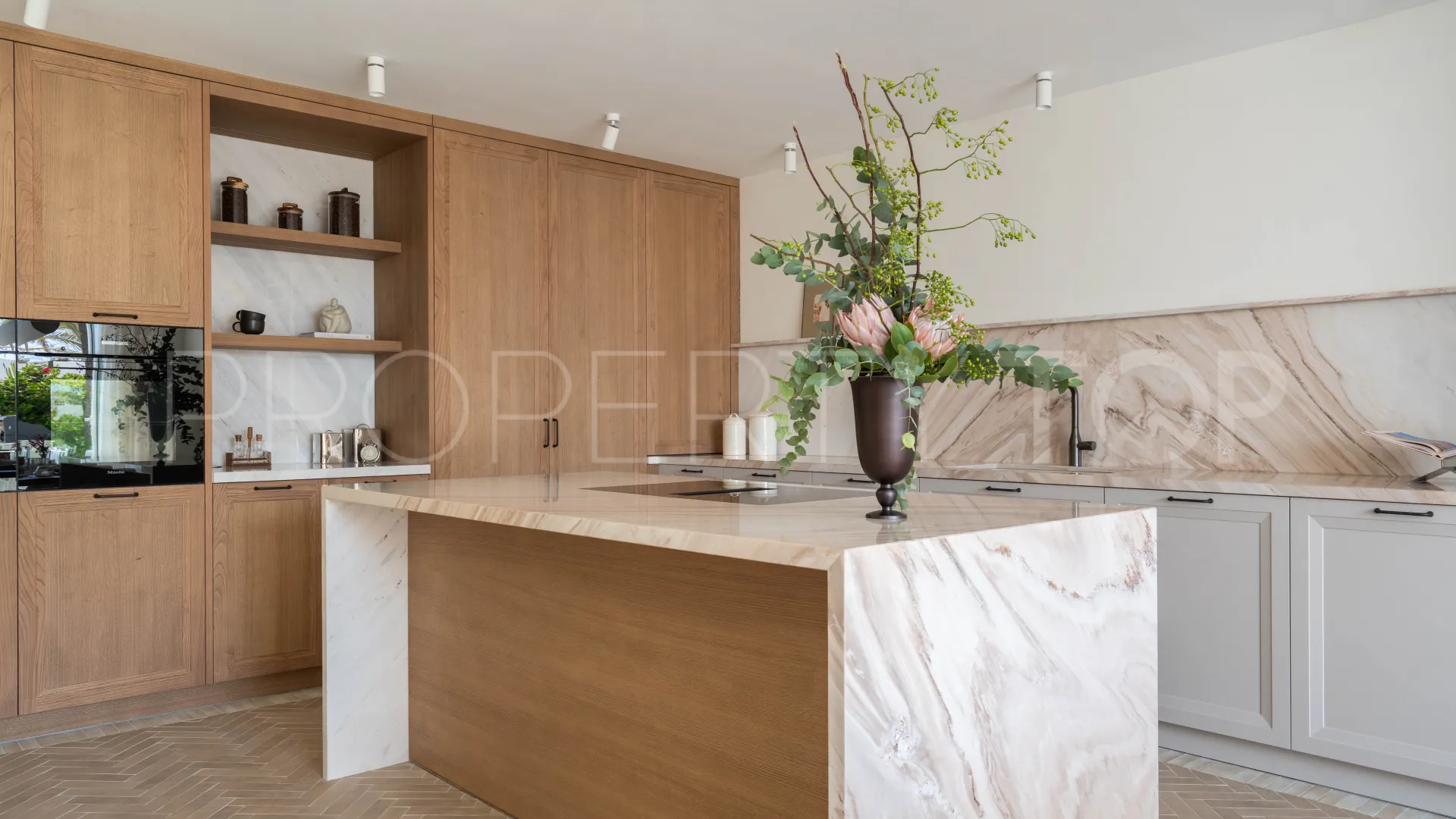 Semi detached house for sale in El Oasis Club with 3 bedrooms