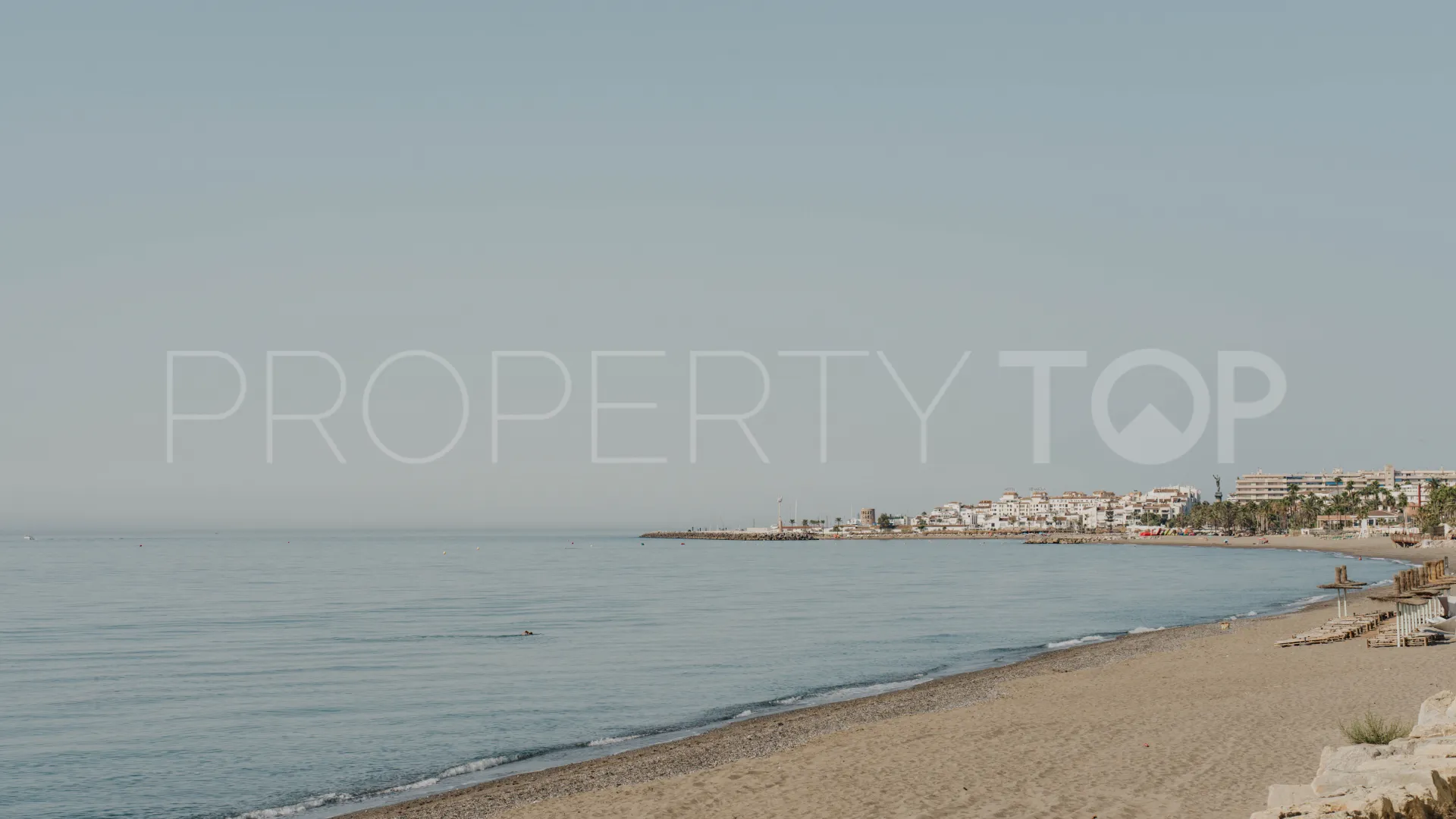 Semi detached house for sale in El Oasis Club with 3 bedrooms