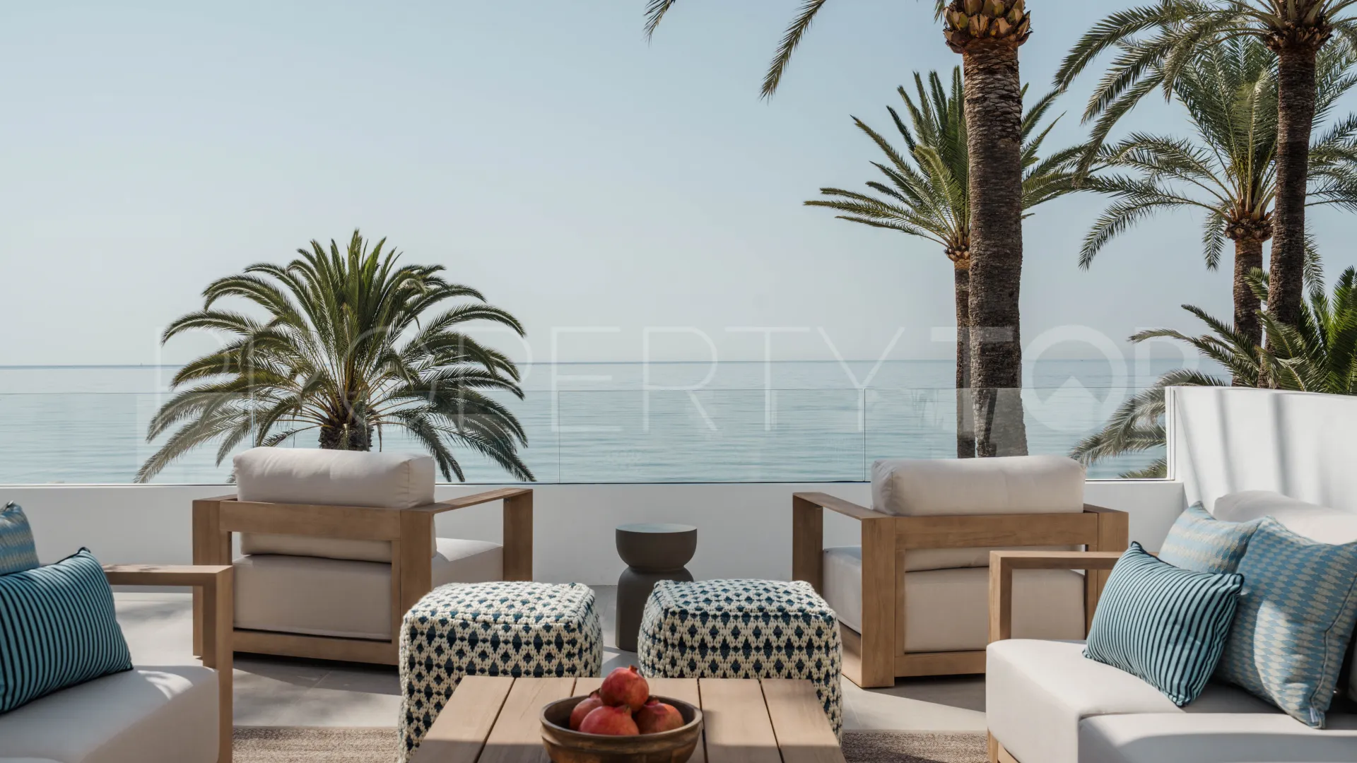 Semi detached house for sale in El Oasis Club with 3 bedrooms
