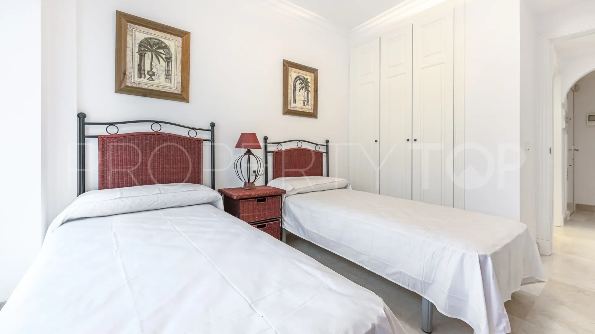 Apartamento en venta con 2 dormitorios en Marbella - Puerto Banus