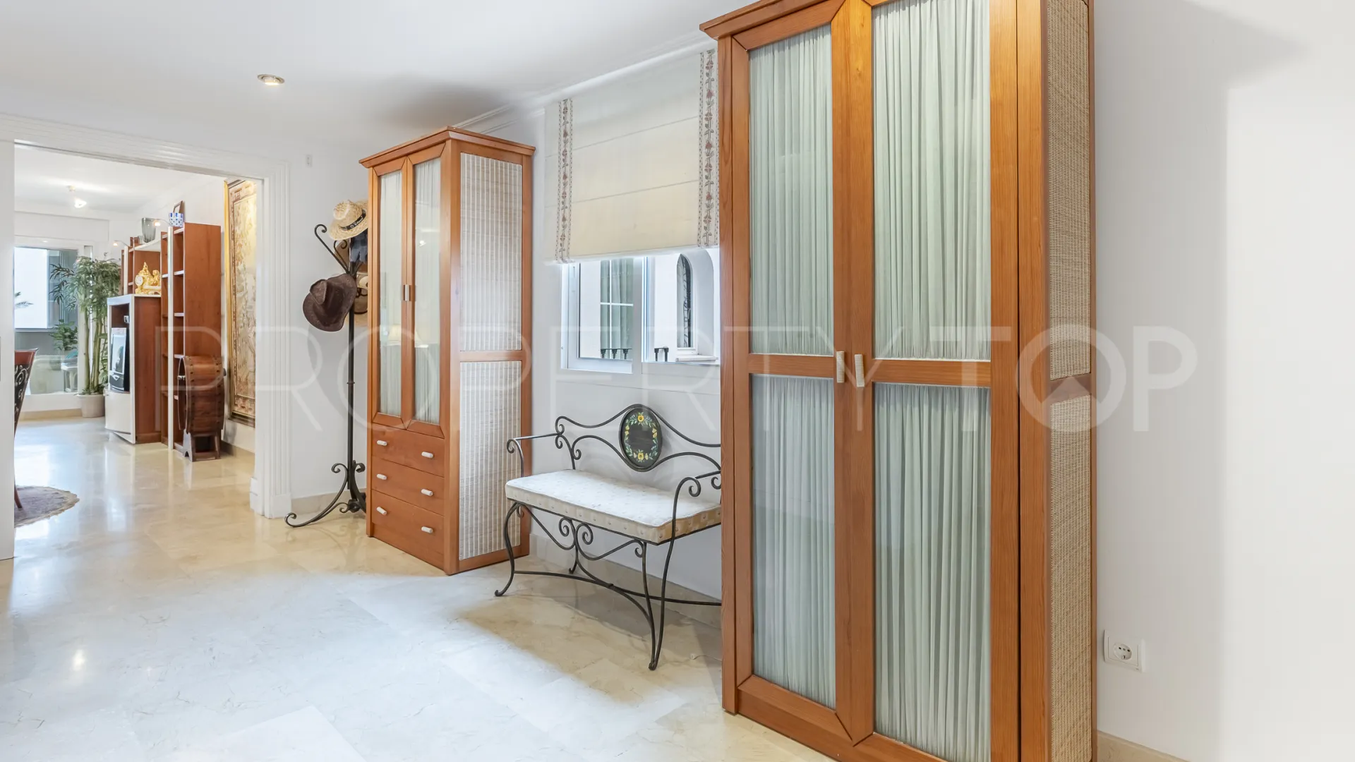 Apartamento en venta con 2 dormitorios en Marbella - Puerto Banus