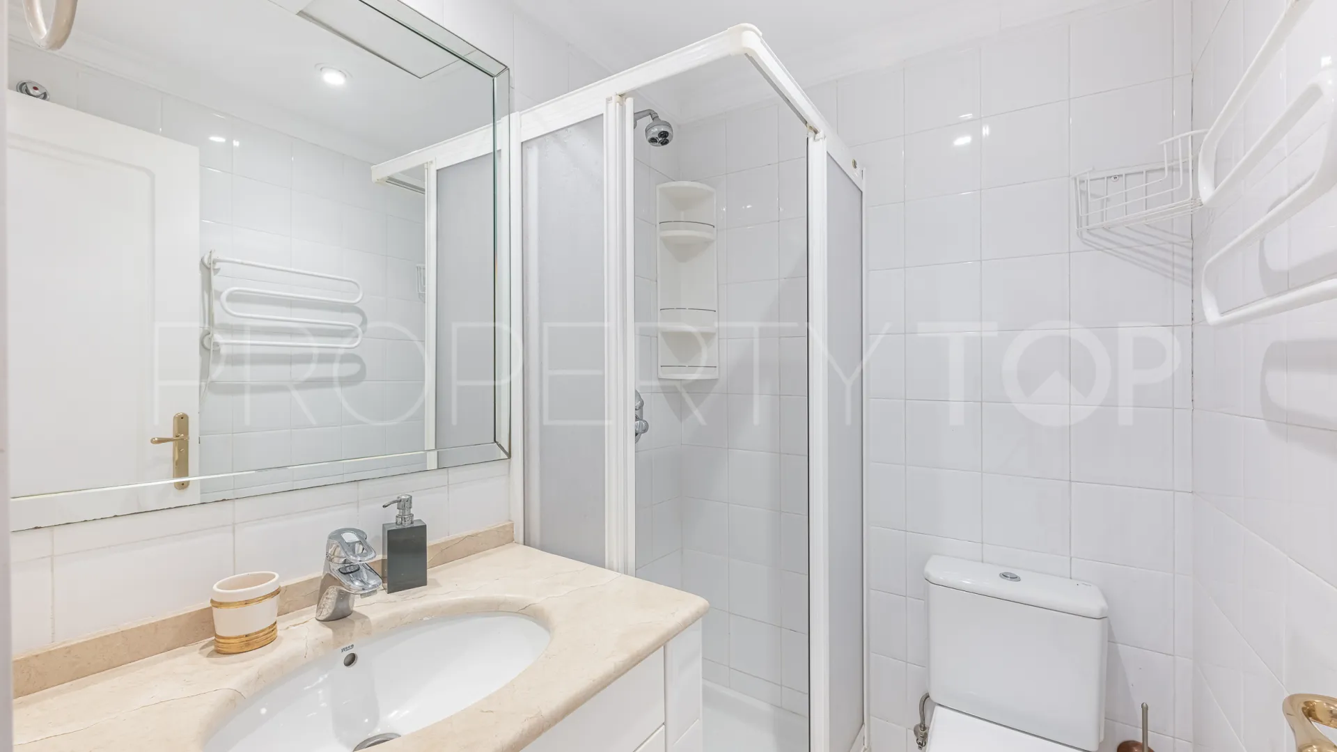 Apartamento en venta con 2 dormitorios en Marbella - Puerto Banus