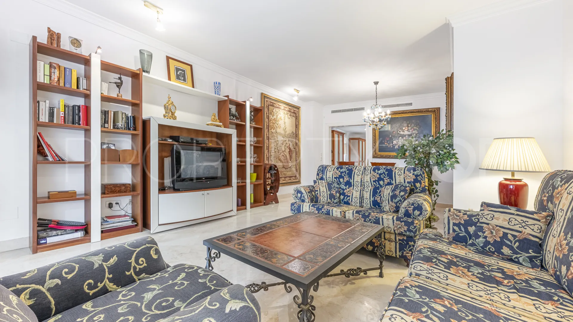 Apartamento en venta con 2 dormitorios en Marbella - Puerto Banus