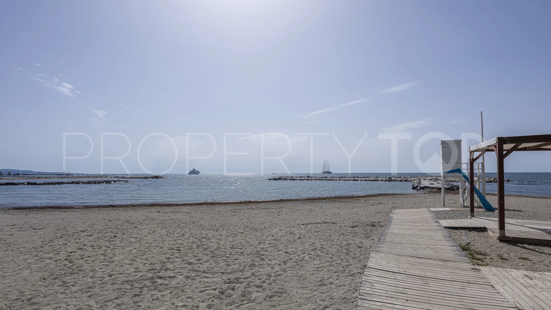 Apartamento en venta con 2 dormitorios en Marbella - Puerto Banus