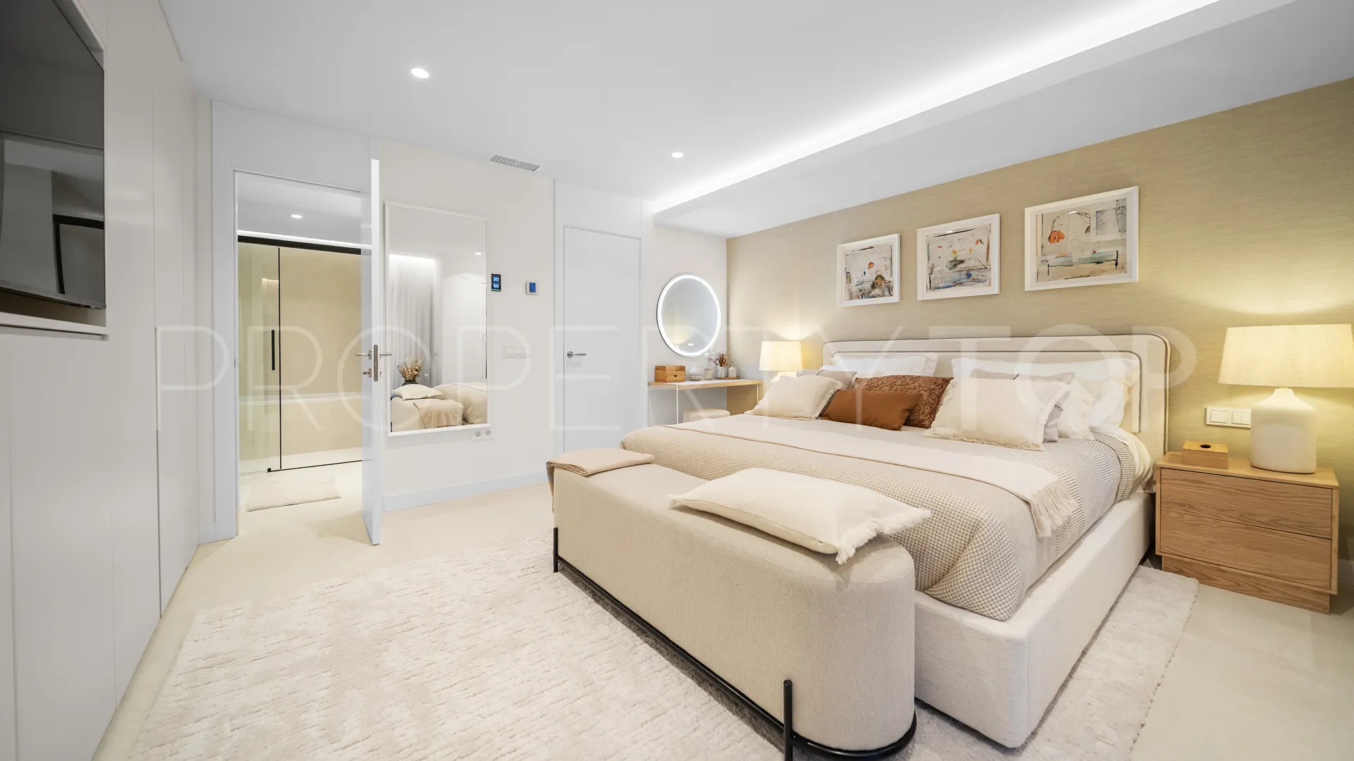 For sale El Palmeral town house with 3 bedrooms