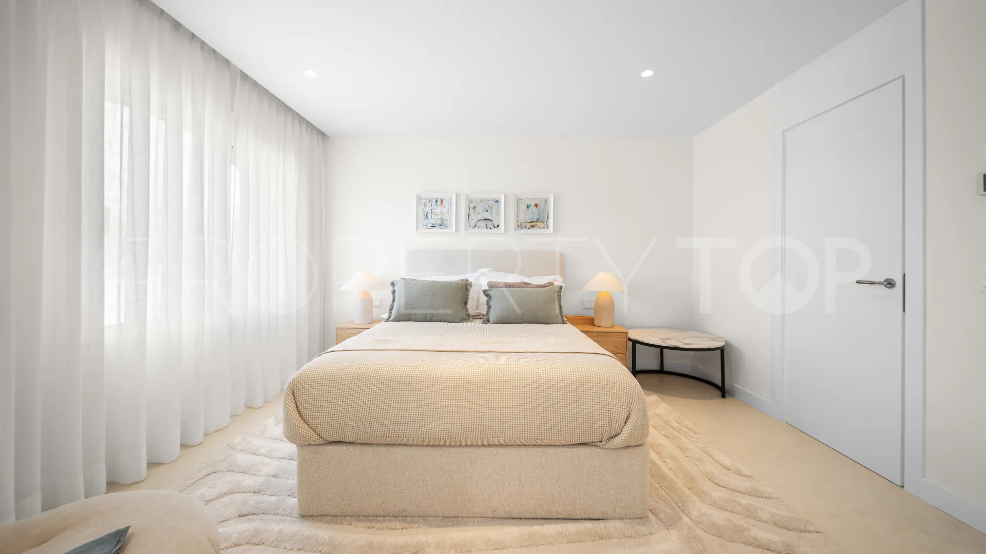 For sale El Palmeral town house with 3 bedrooms