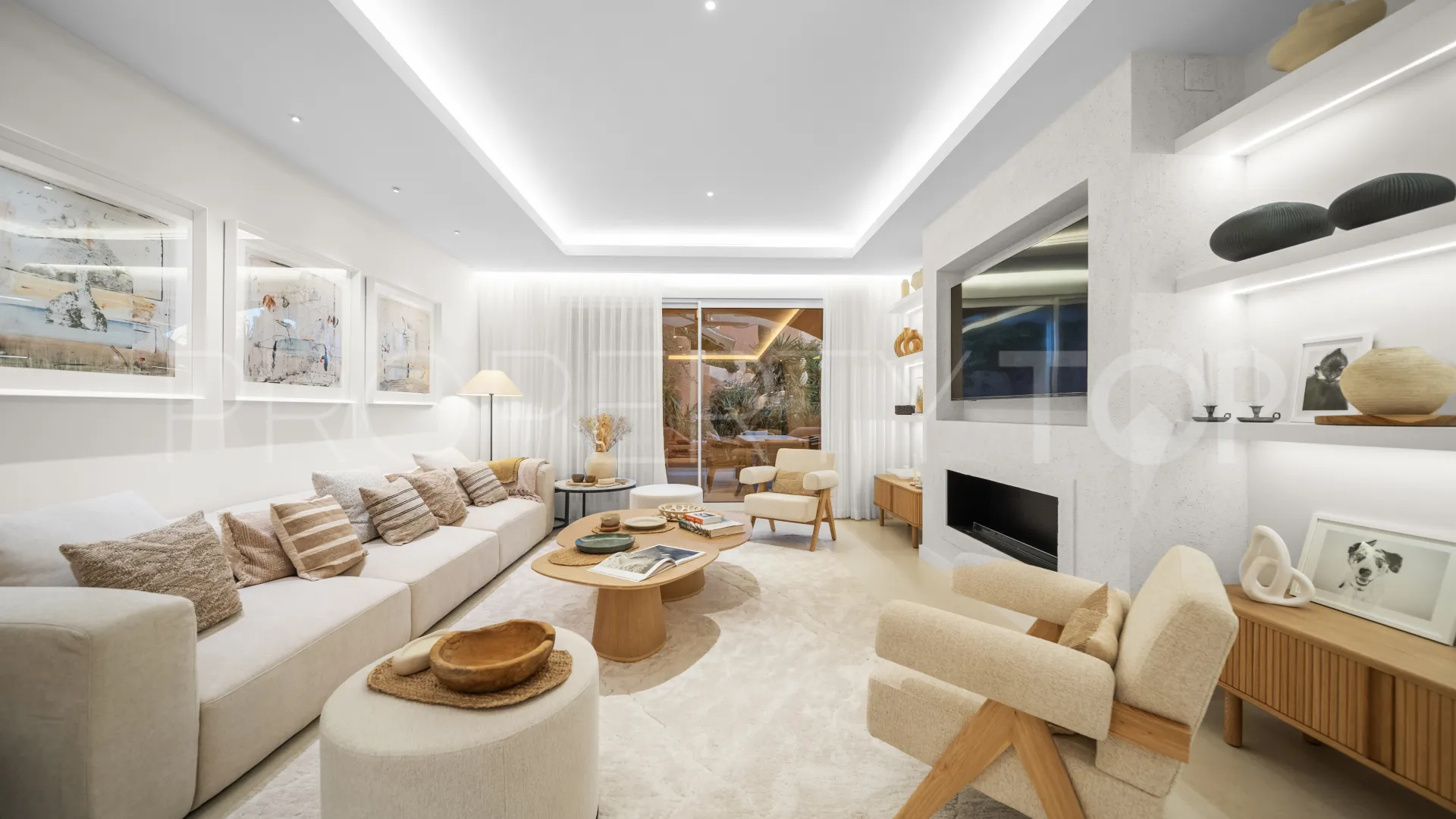 For sale El Palmeral town house with 3 bedrooms