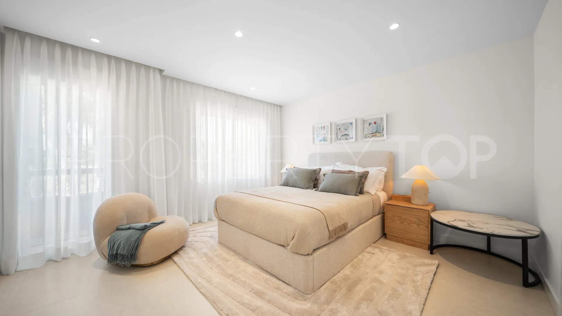 For sale El Palmeral town house with 3 bedrooms