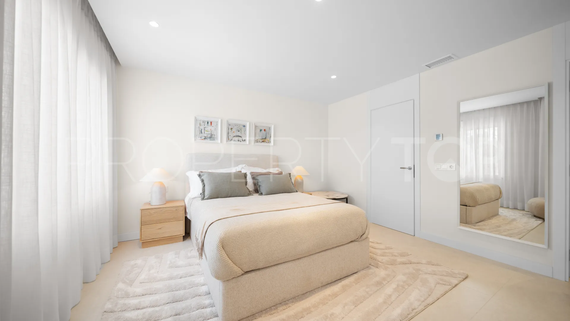 For sale El Palmeral town house with 3 bedrooms
