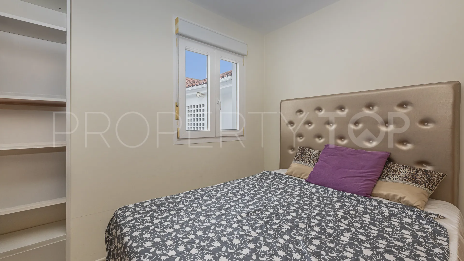 For sale La Campana penthouse