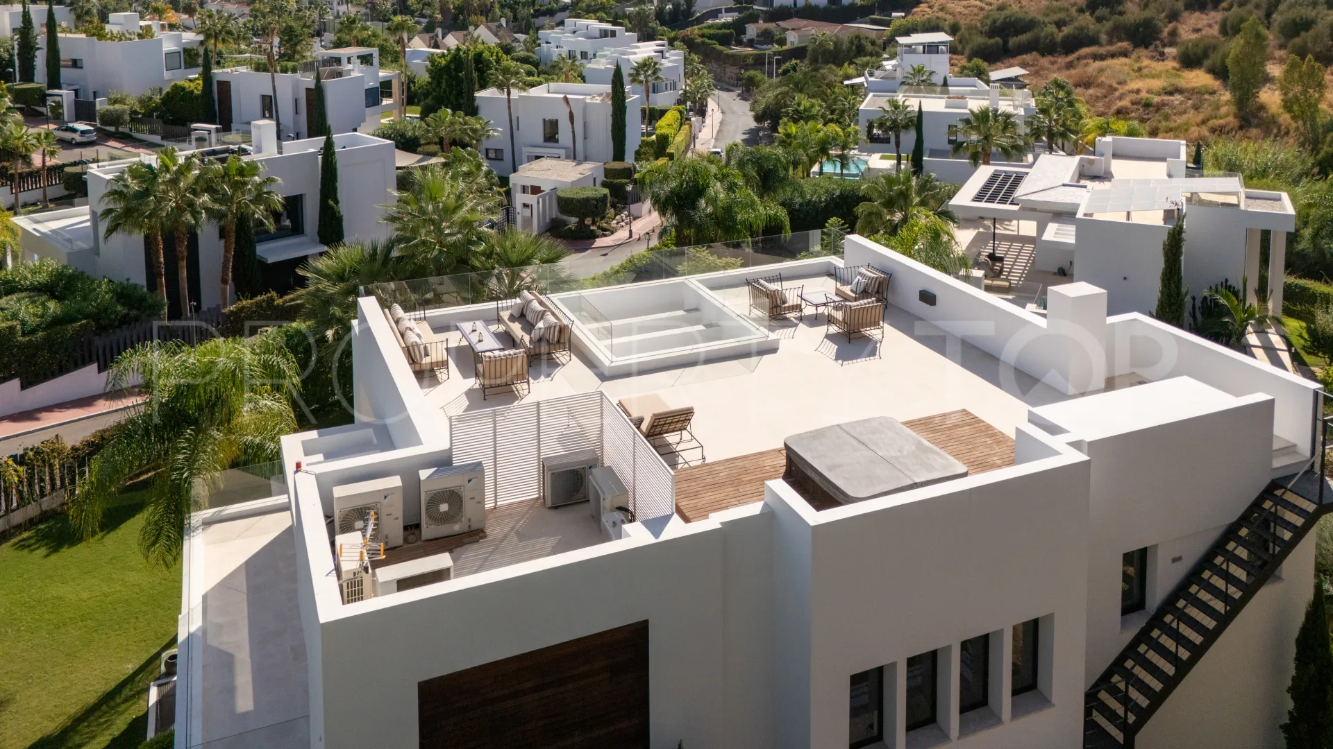 Nueva Andalucia, villa en venta de 6 dormitorios