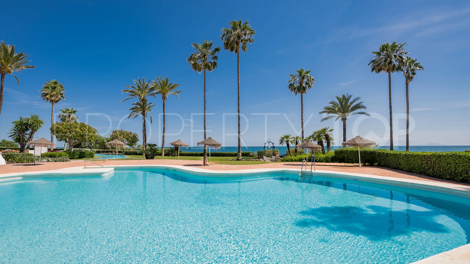 Apartamento planta baja en venta en Alcazaba Beach