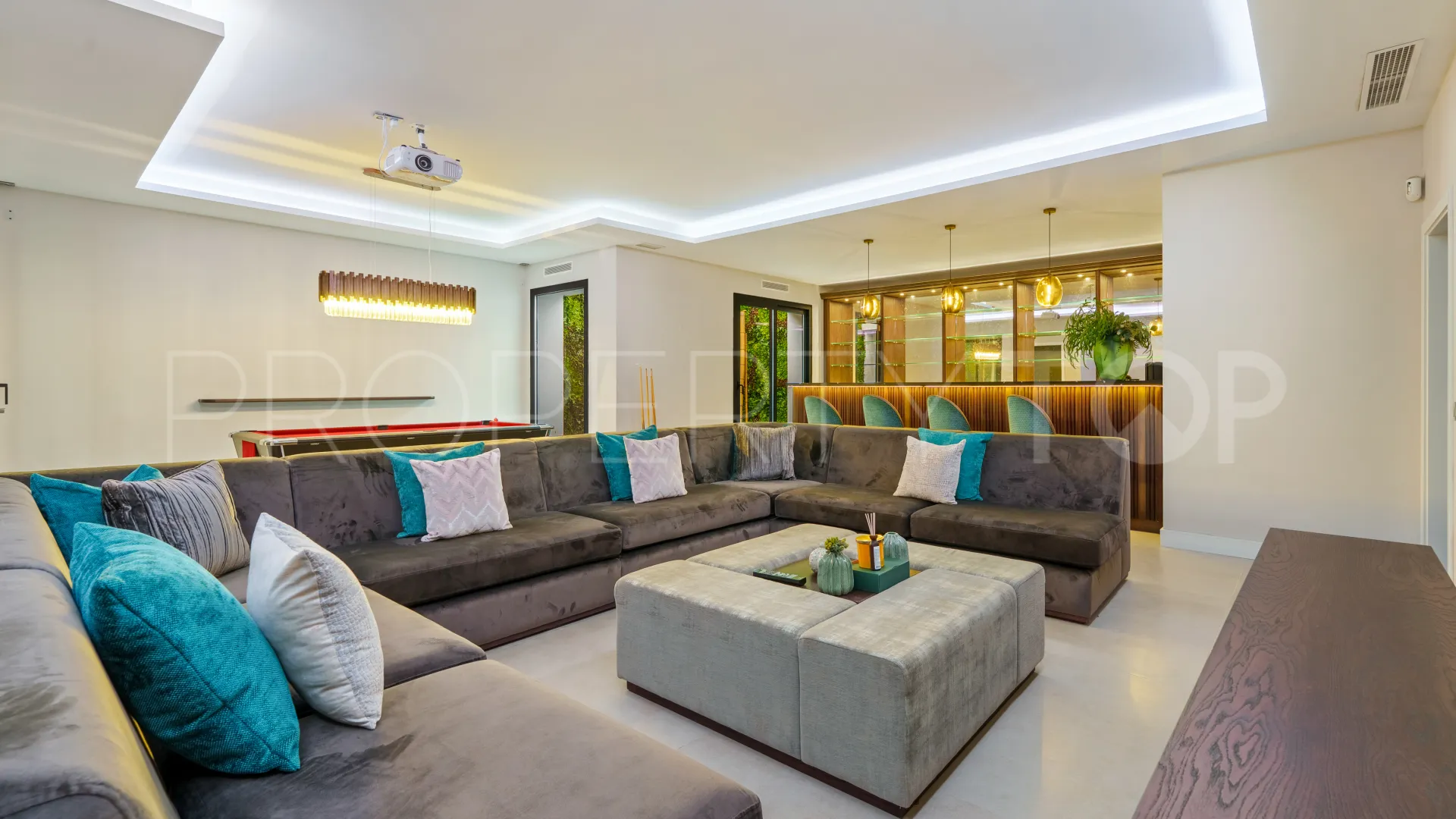 La Quinta, villa a la venta de 6 dormitorios