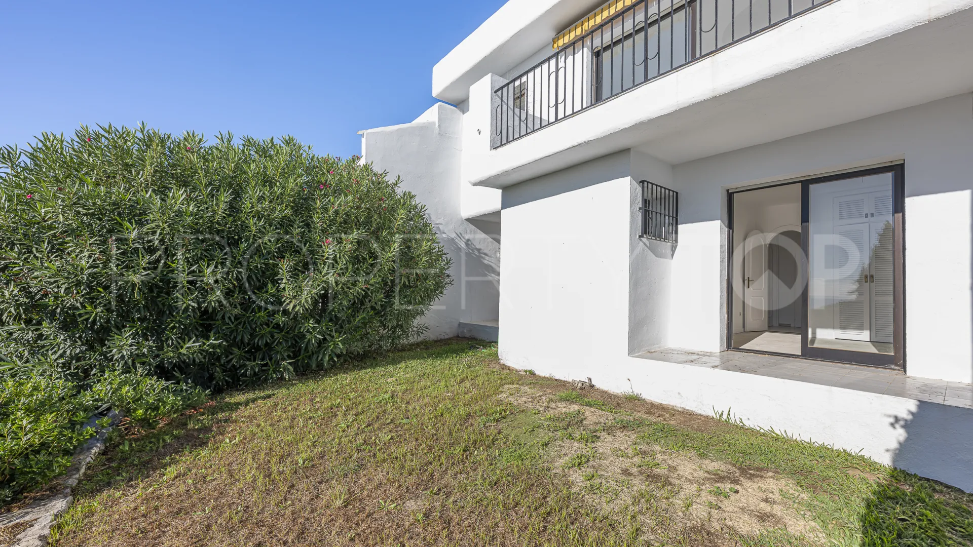 Adosado a la venta de 2 dormitorios en Cabopino