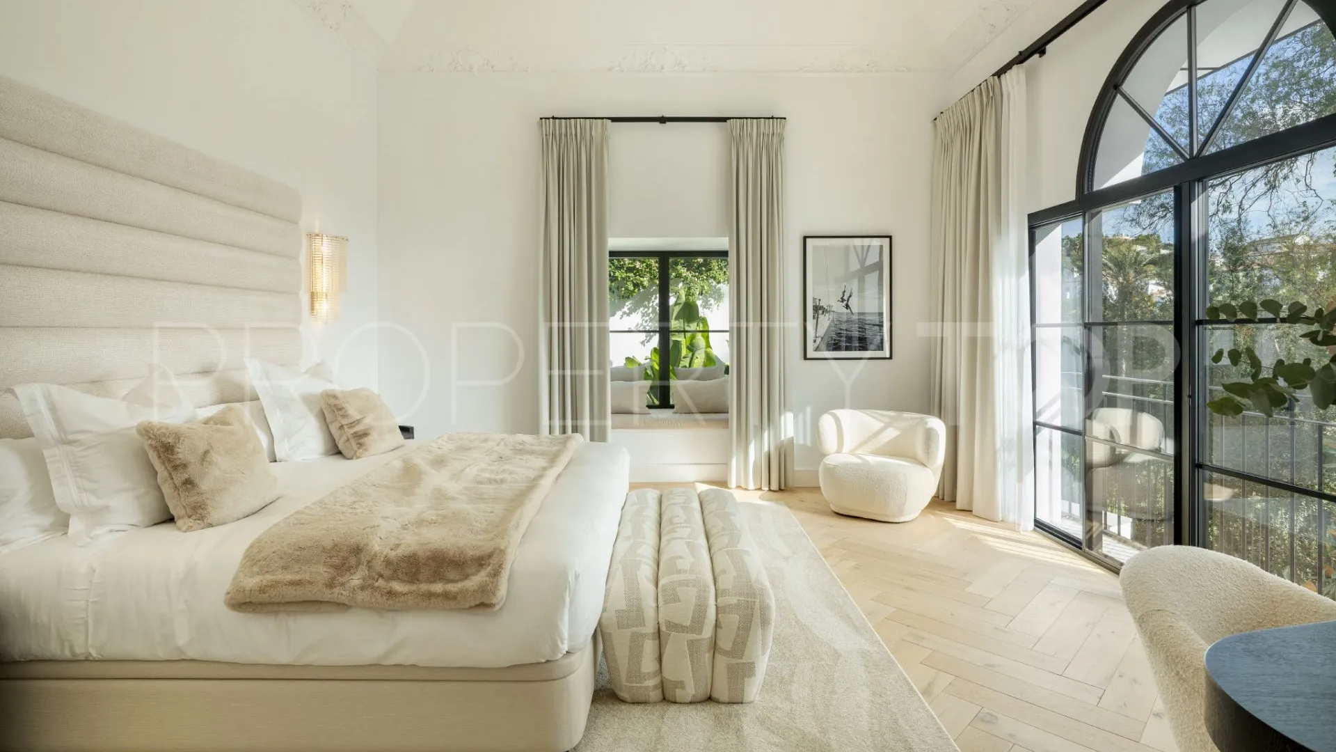 For sale villa in El Herrojo with 5 bedrooms