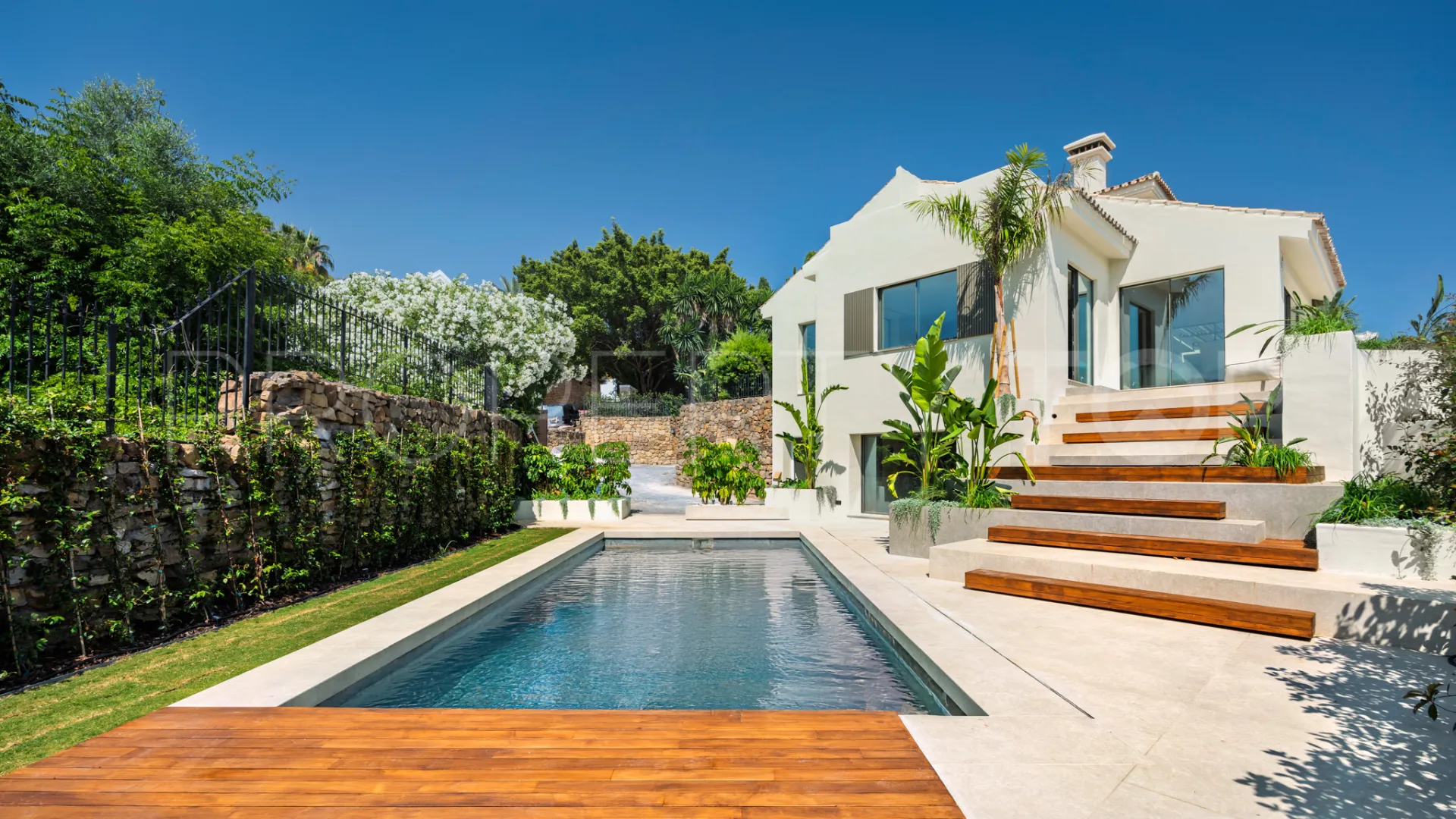 Villa en venta con 5 dormitorios en Haza del Conde