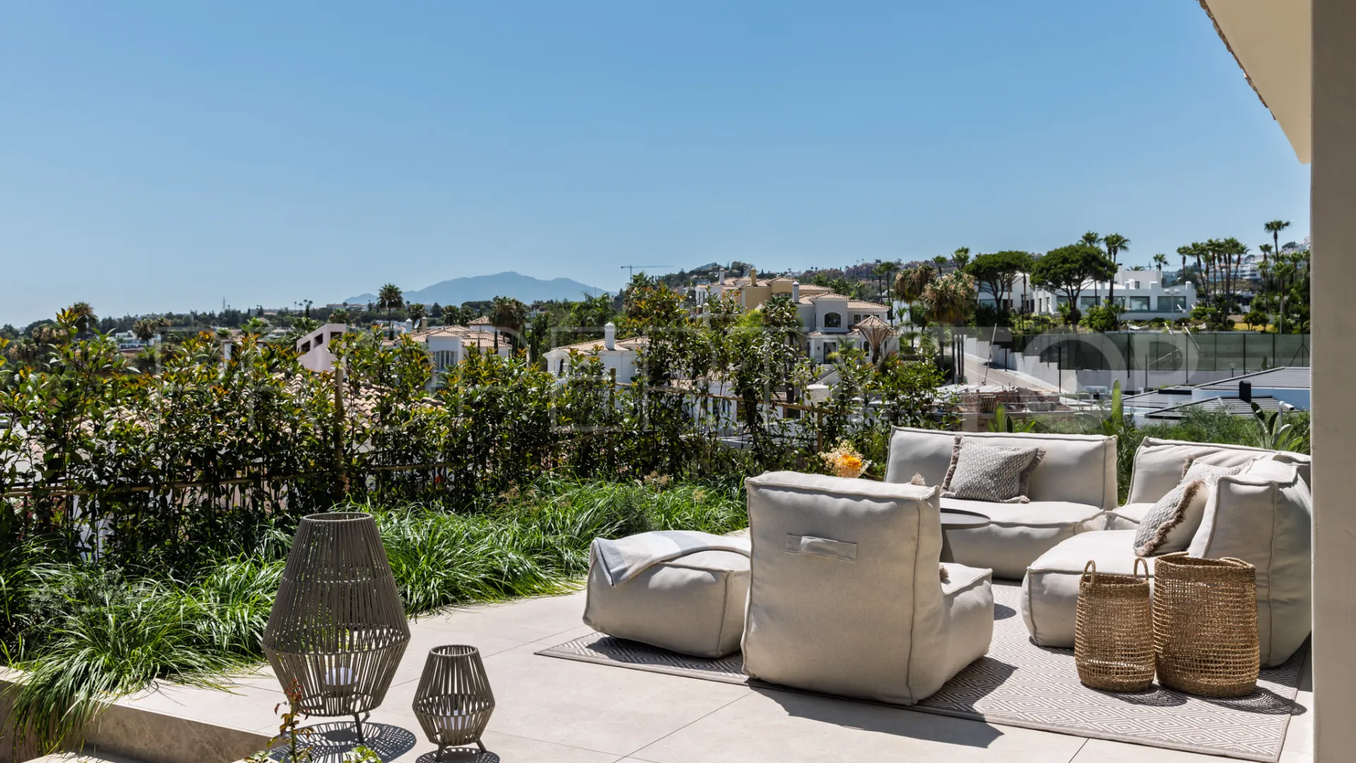 Villa en venta con 5 dormitorios en Haza del Conde