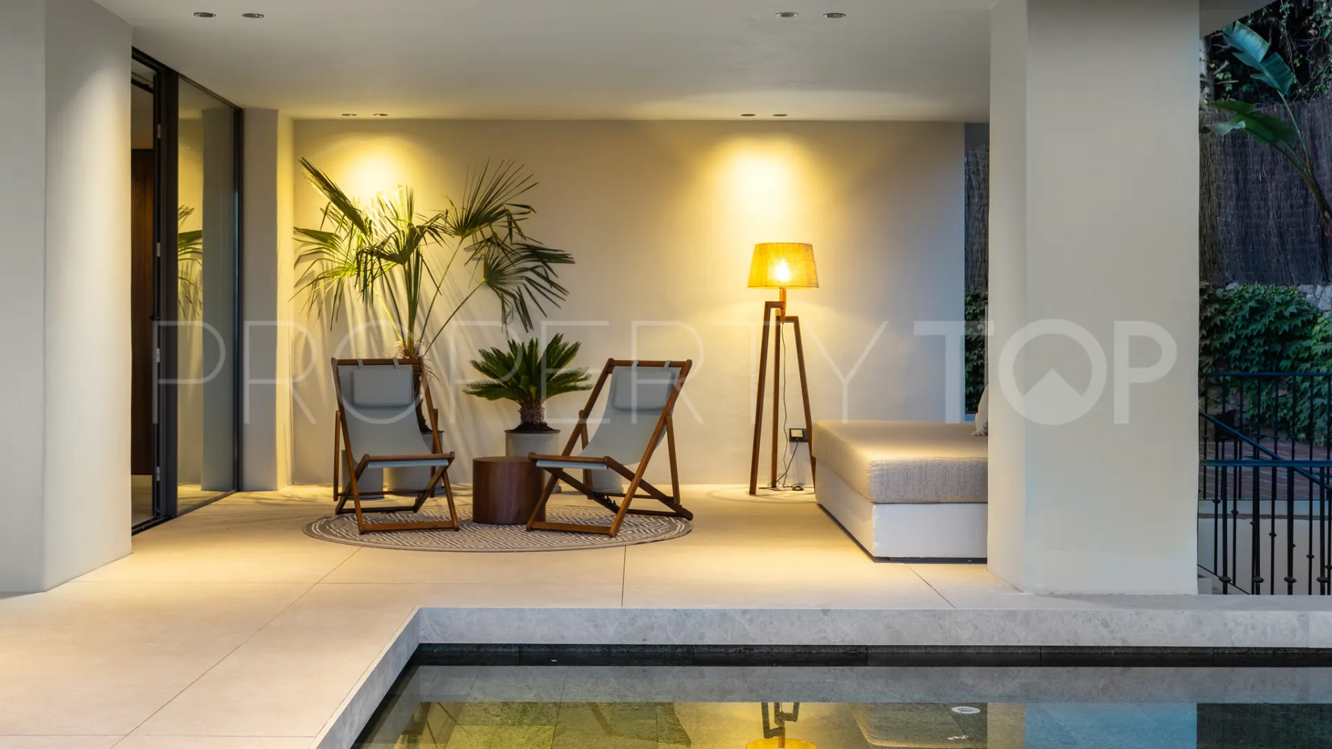 Villa en venta con 5 dormitorios en Haza del Conde