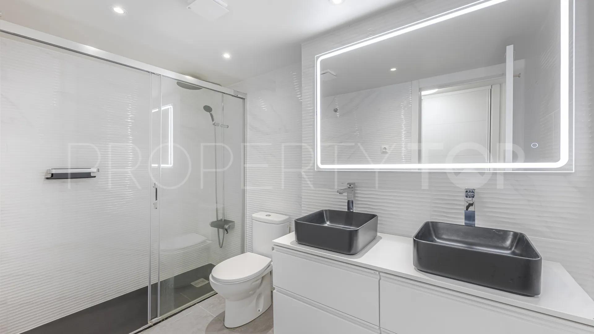 Comprar apartamento planta baja con 2 dormitorios en Jardines de las Lomas