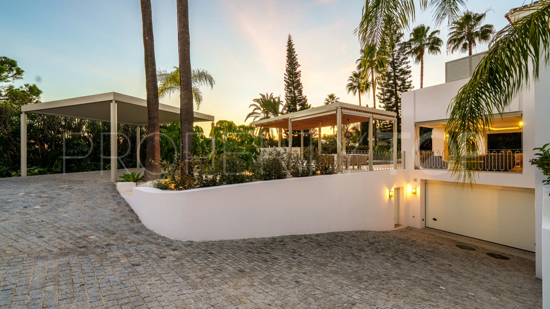 5 bedrooms villa in El Herrojo for sale