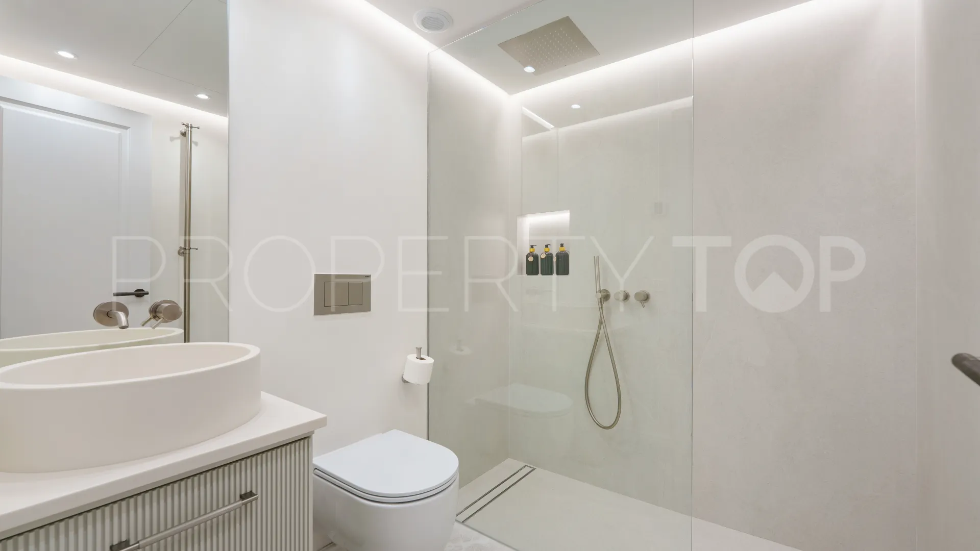 5 bedrooms villa in El Herrojo for sale