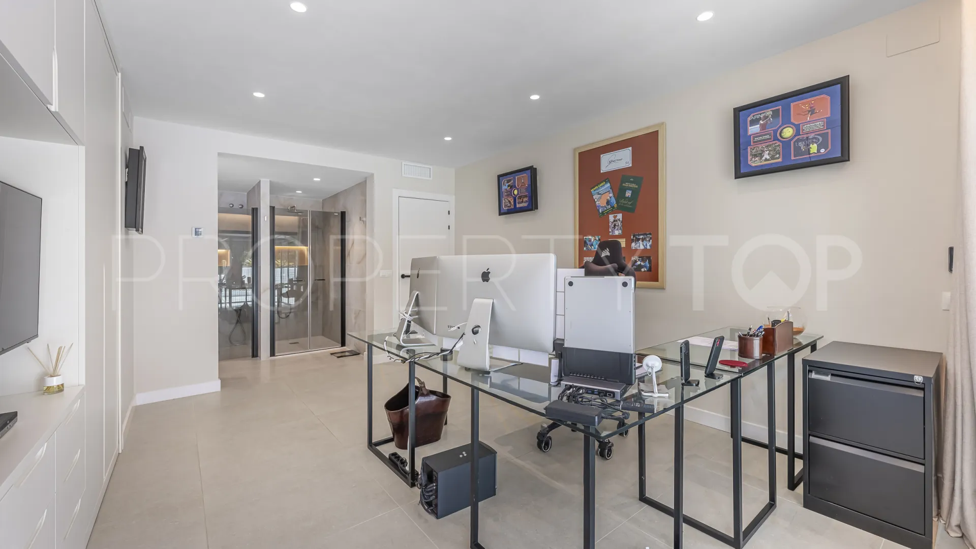 Apartamento en venta en Kings Hills