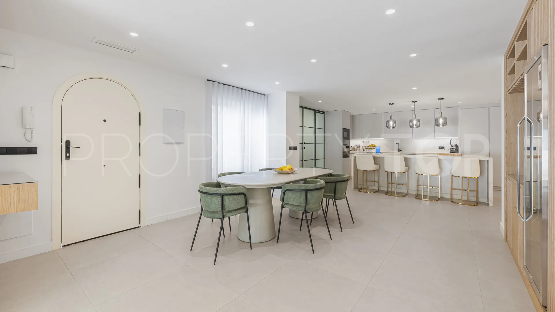Apartamento en venta en Kings Hills