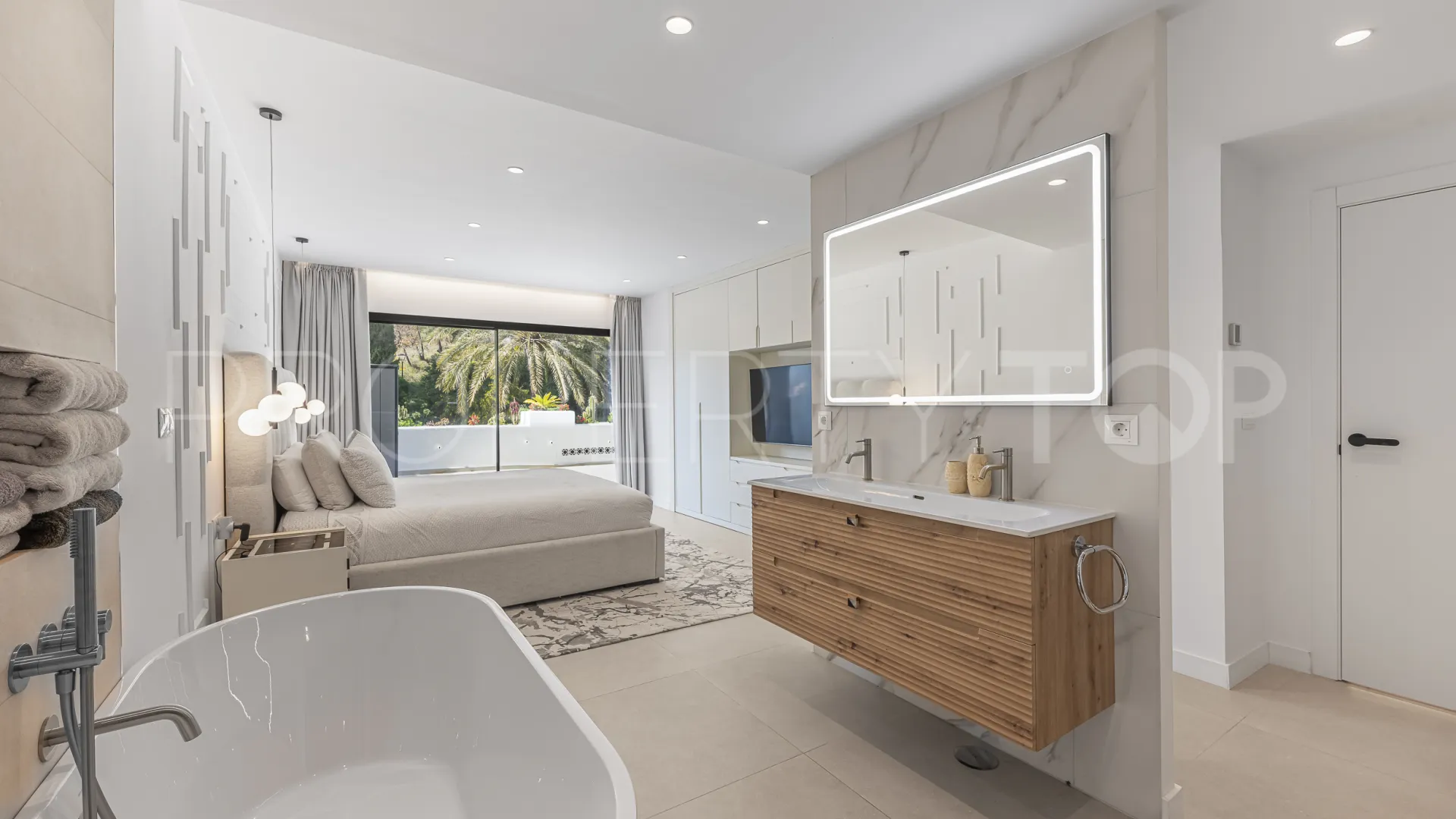 Apartamento en venta en Kings Hills