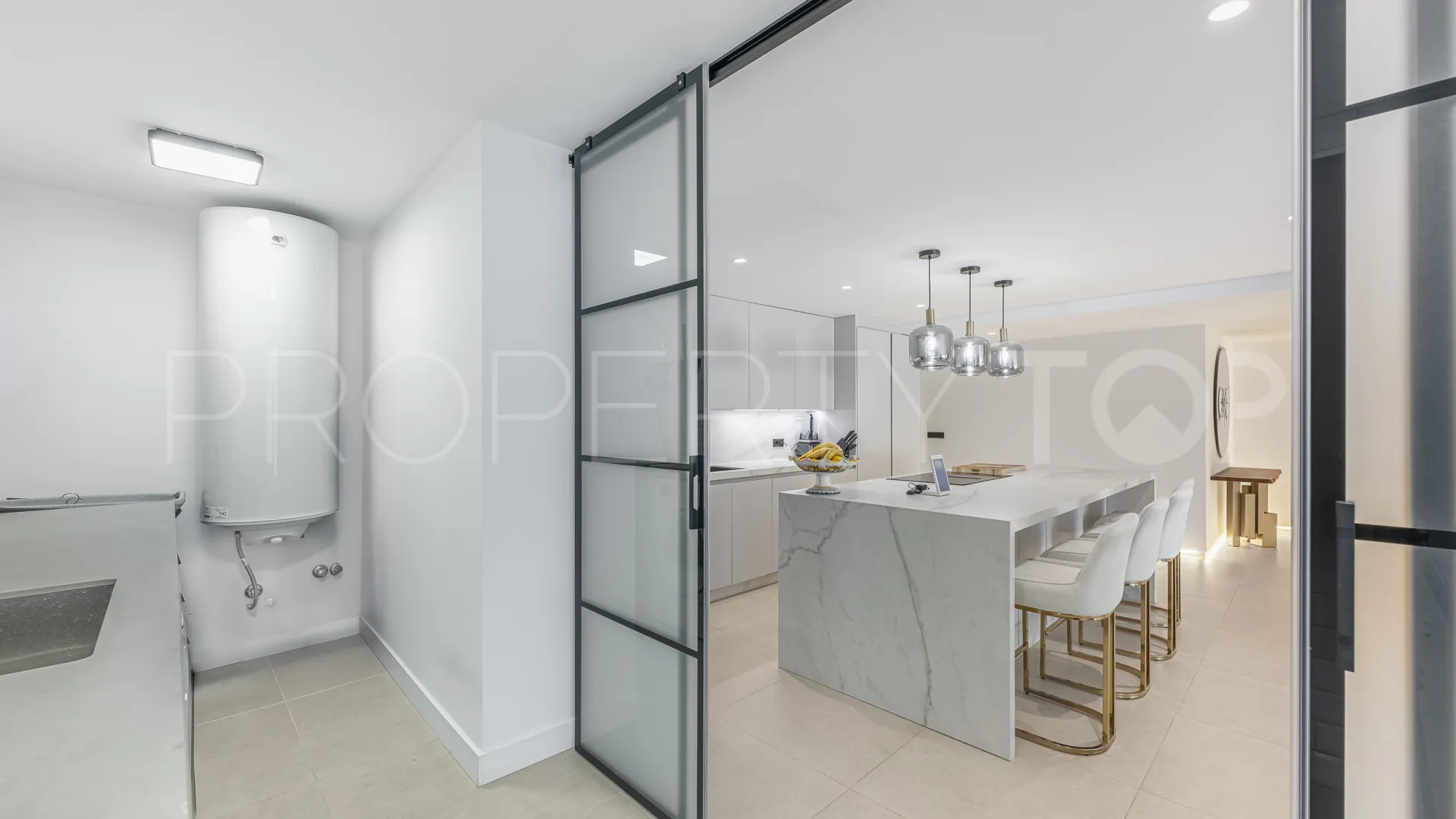 Apartamento en venta en Kings Hills