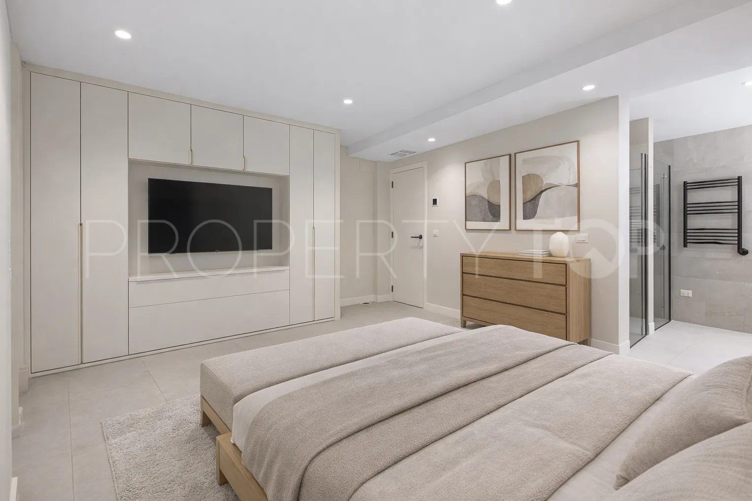 Apartamento en venta en Kings Hills