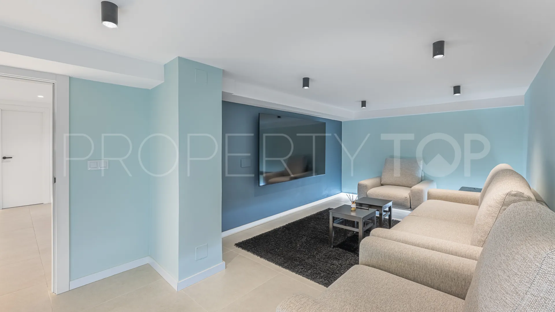 Apartamento en venta en Kings Hills
