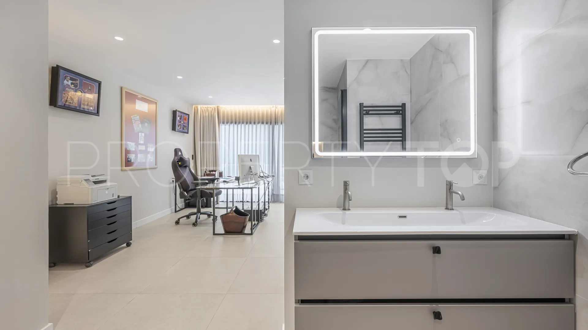 Apartamento en venta en Kings Hills
