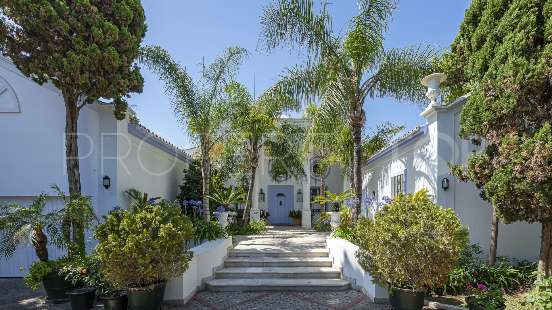 Se vende villa en Casasola