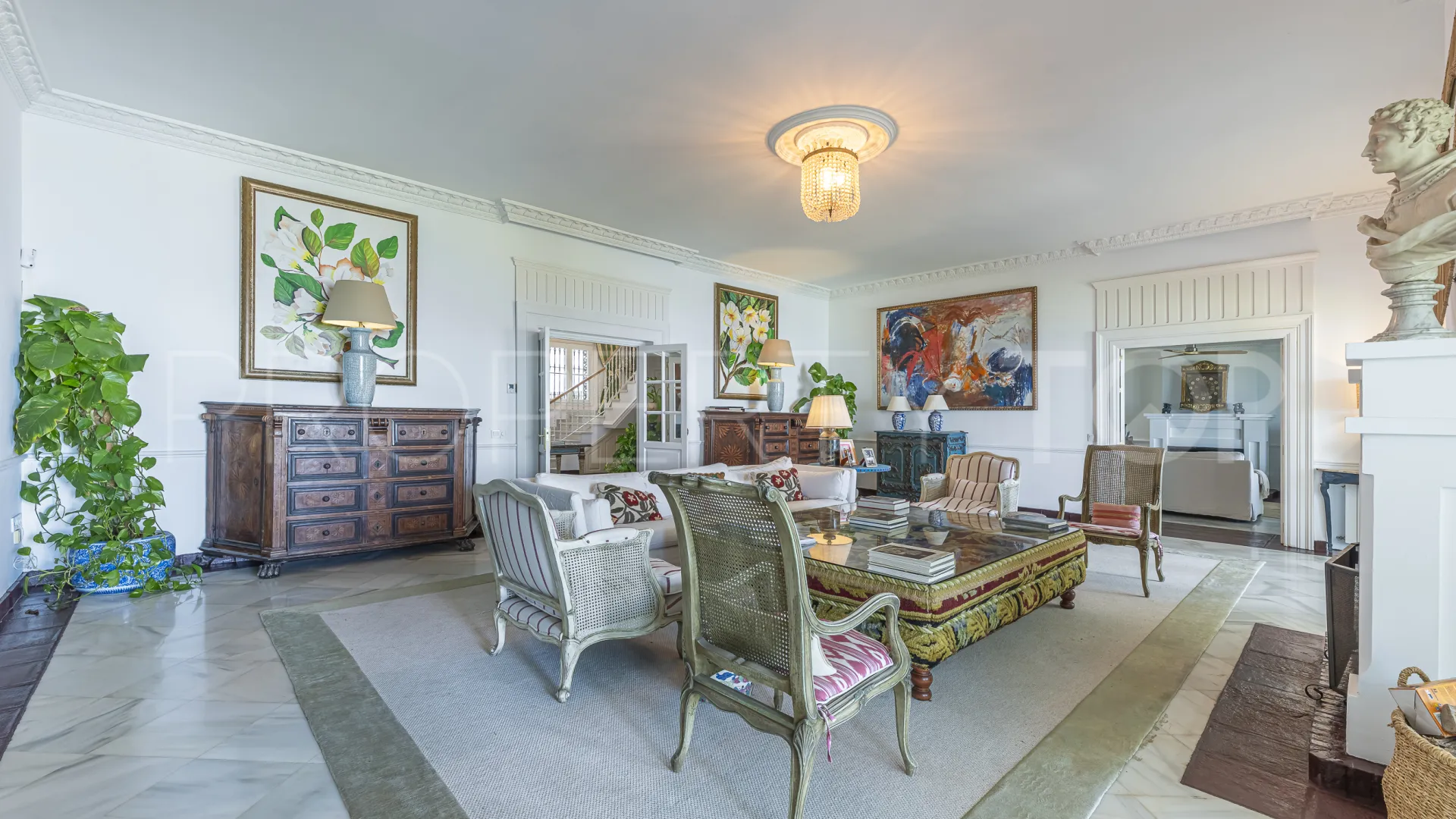 Se vende villa en Casasola