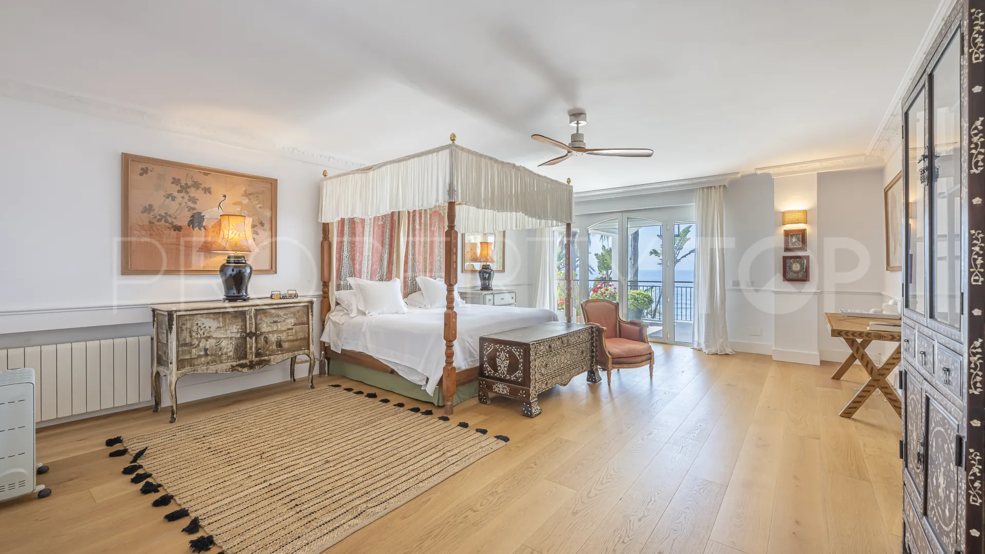 Se vende villa en Casasola
