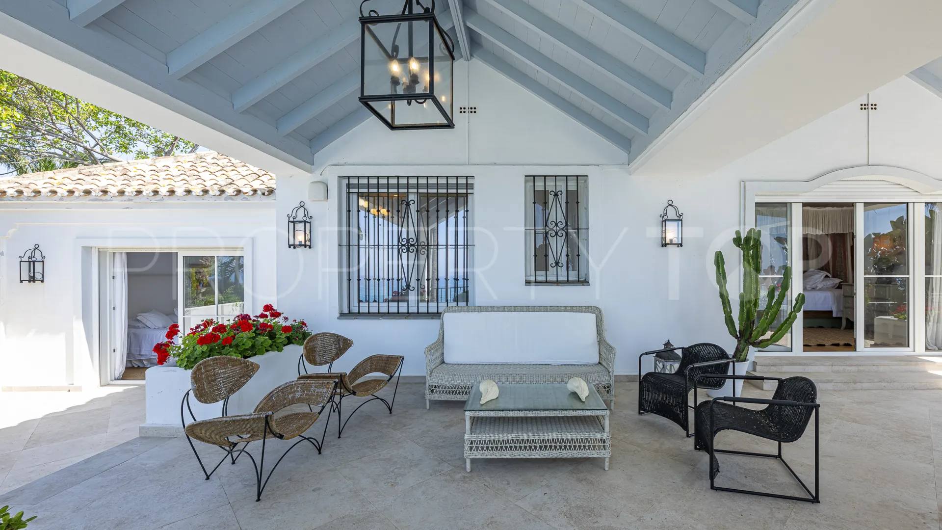 Se vende villa en Casasola