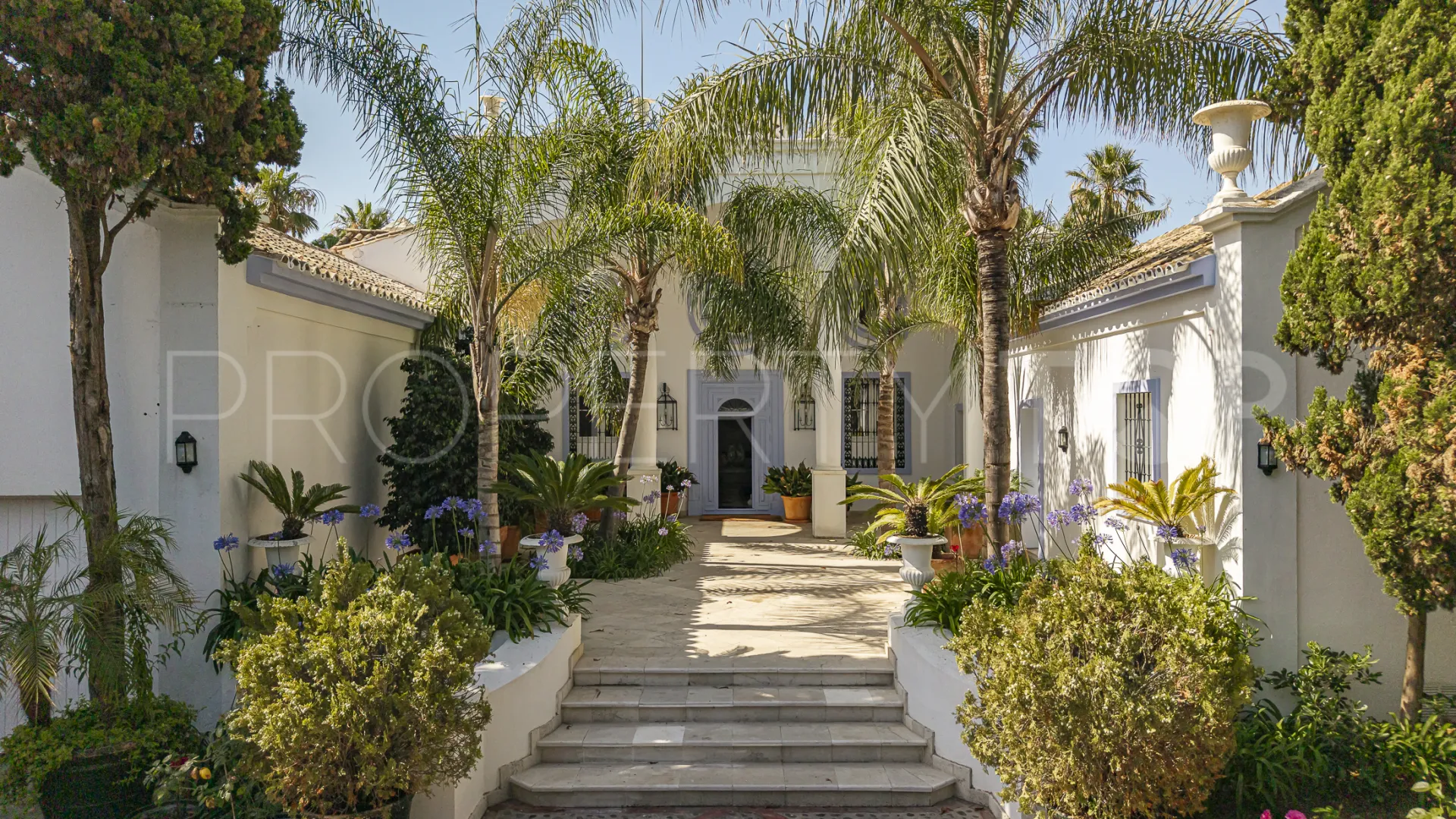 Se vende villa en Casasola