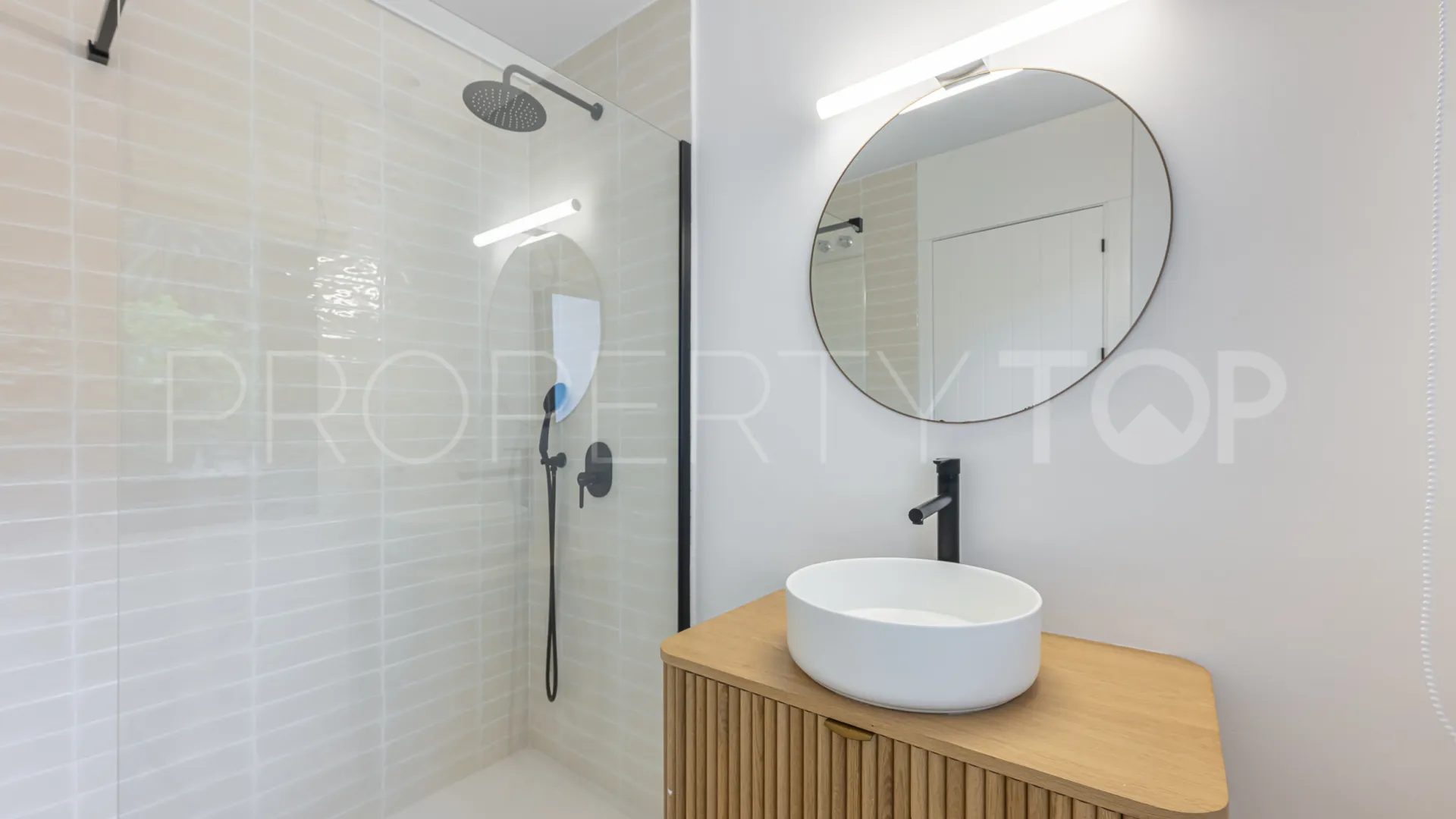 9 bedrooms villa in Casasola for sale