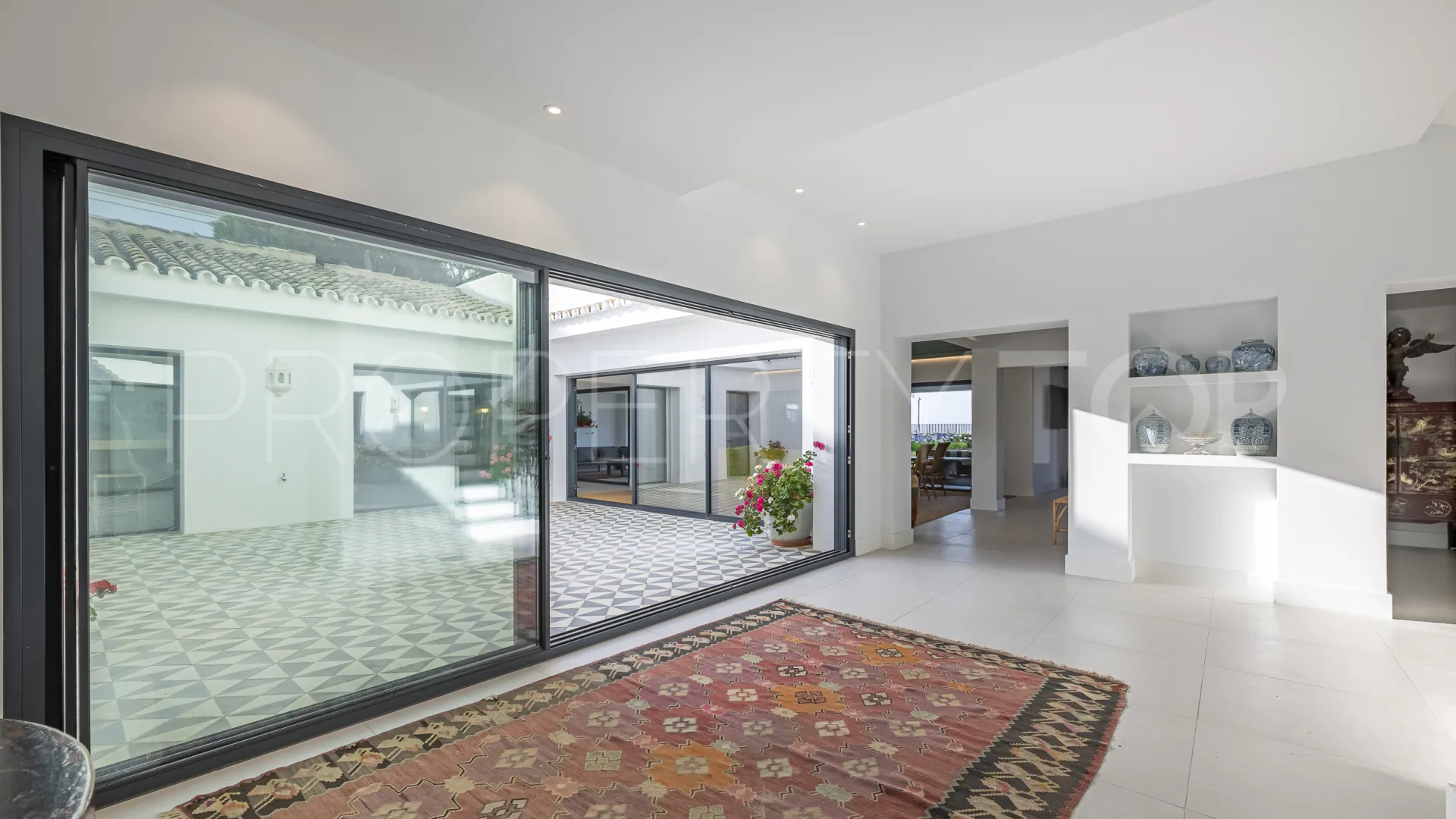 9 bedrooms villa in Casasola for sale