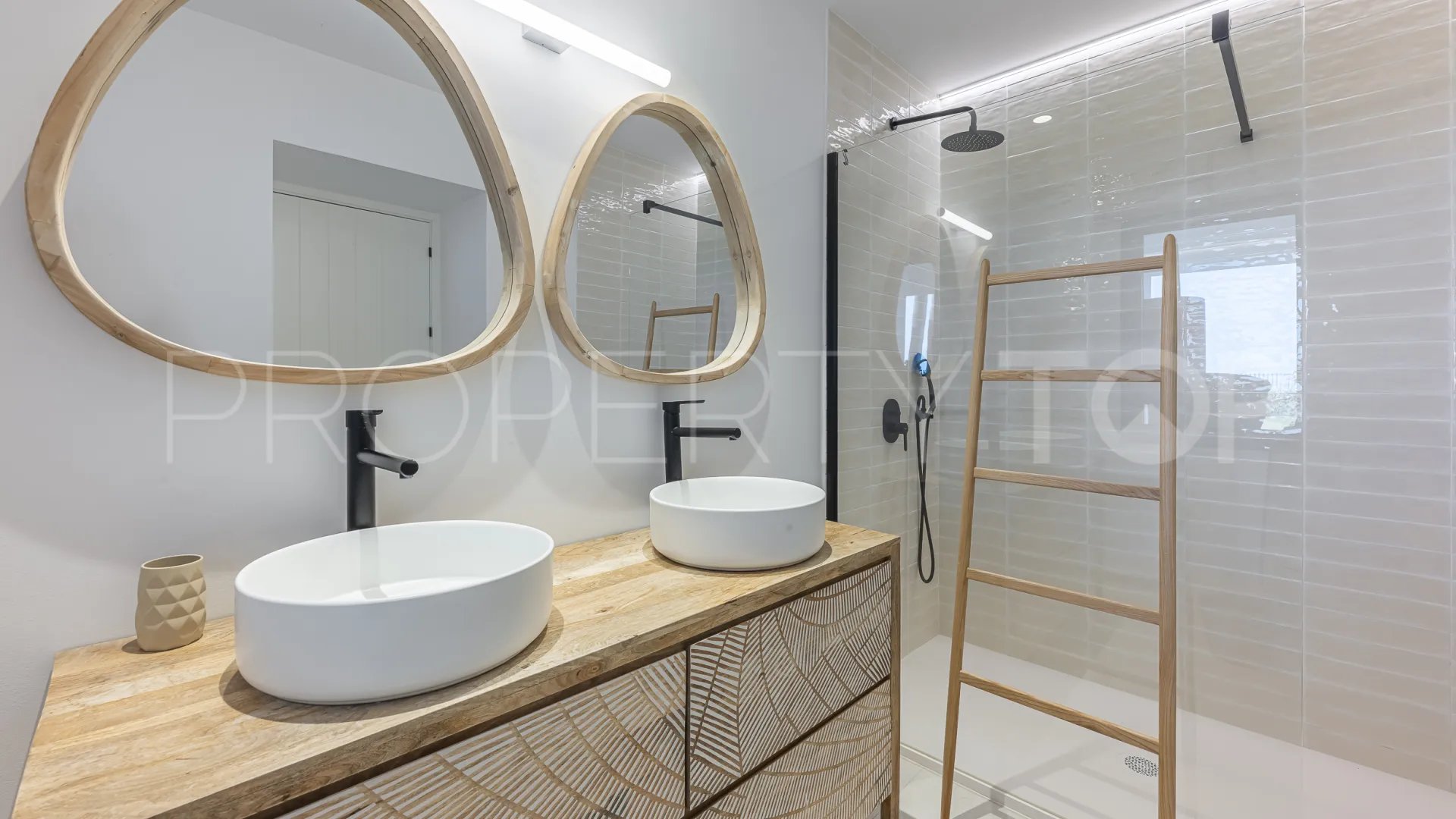 9 bedrooms villa in Casasola for sale