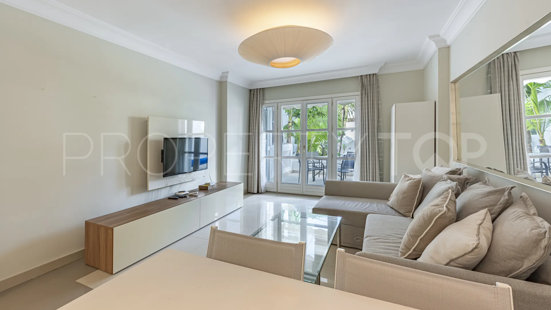 Comprar apartamento con 1 dormitorio en Hotel Puente Romano