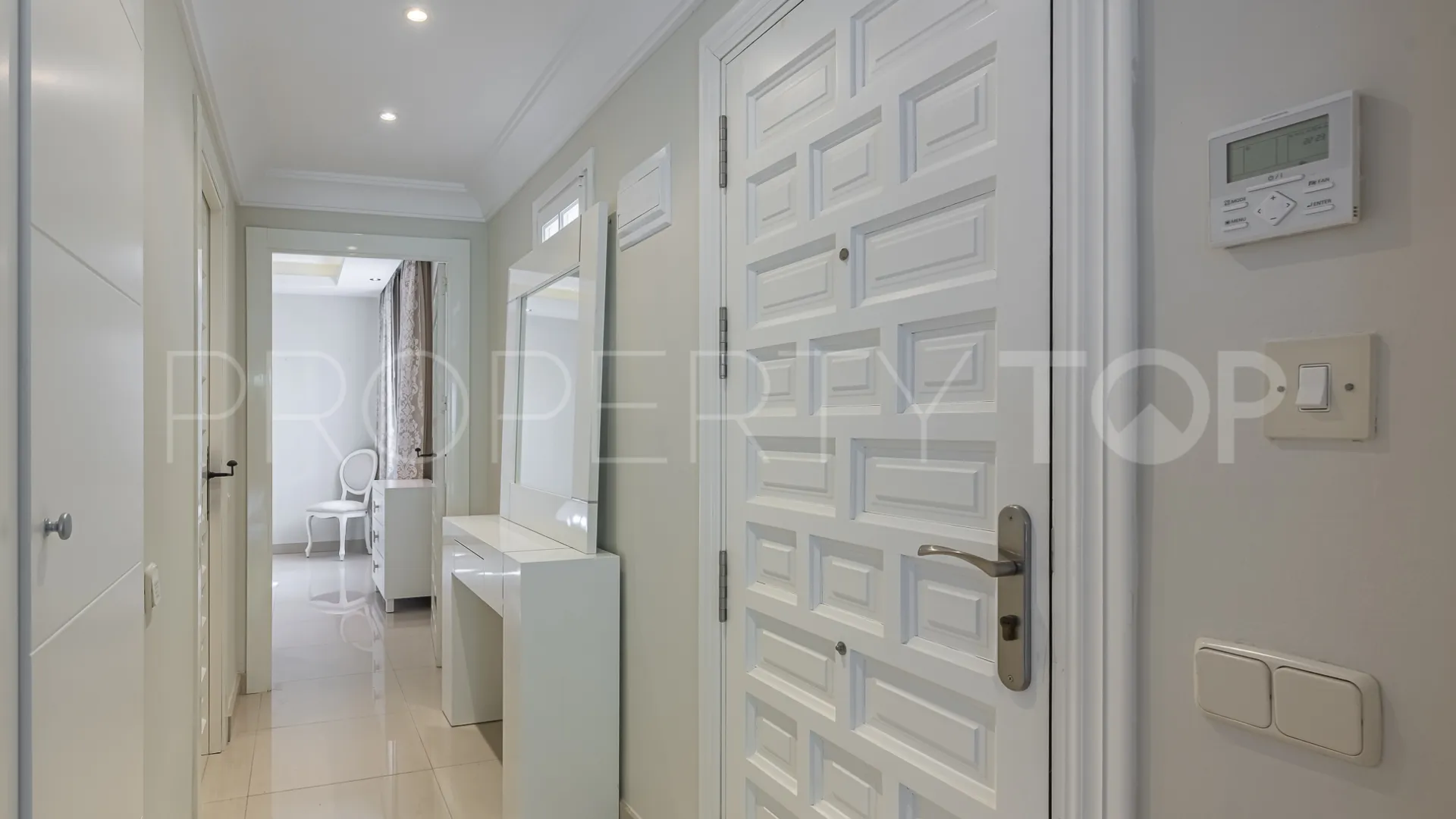Comprar apartamento con 1 dormitorio en Hotel Puente Romano