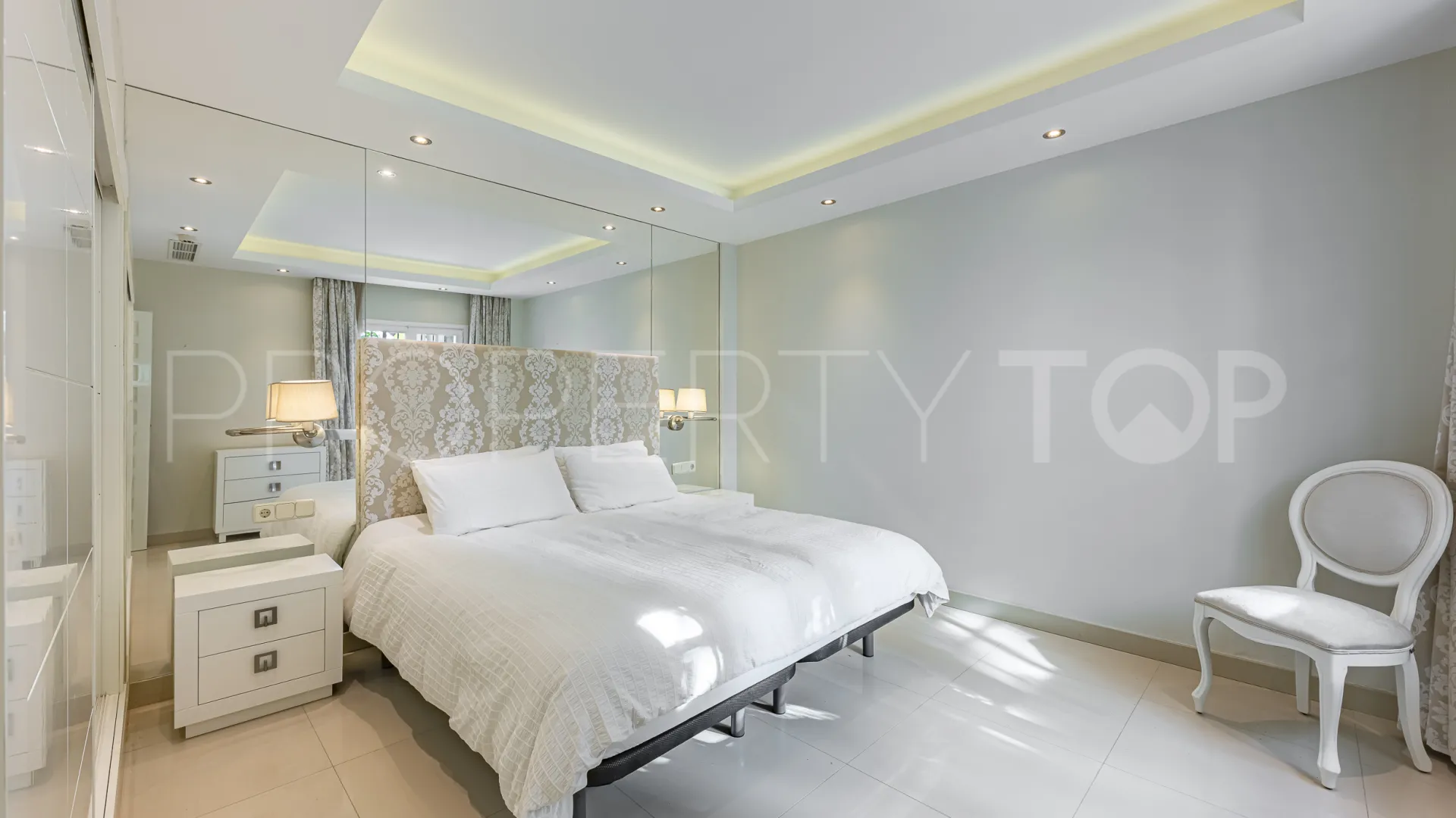 Comprar apartamento con 1 dormitorio en Hotel Puente Romano