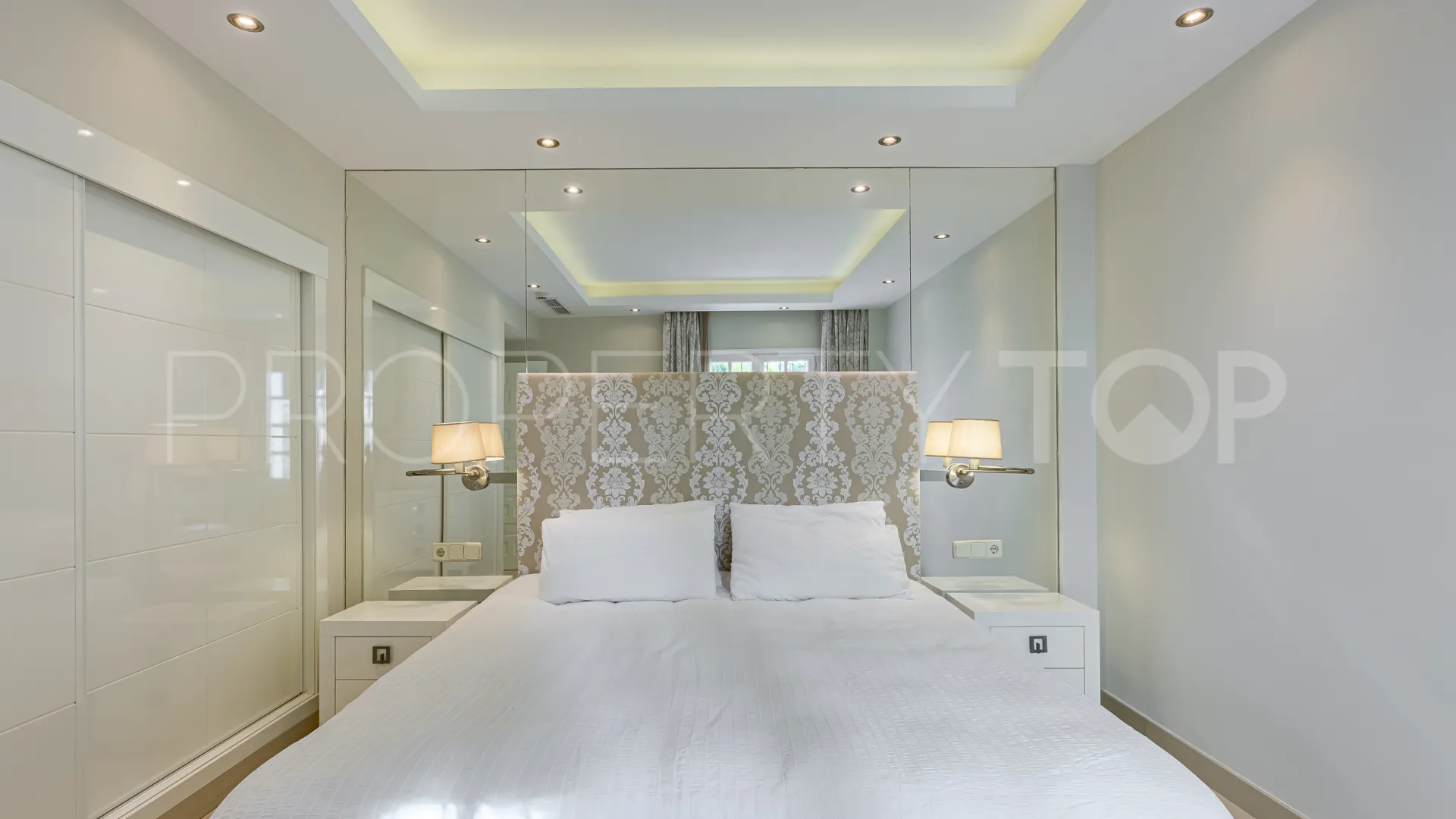 Comprar apartamento con 1 dormitorio en Hotel Puente Romano