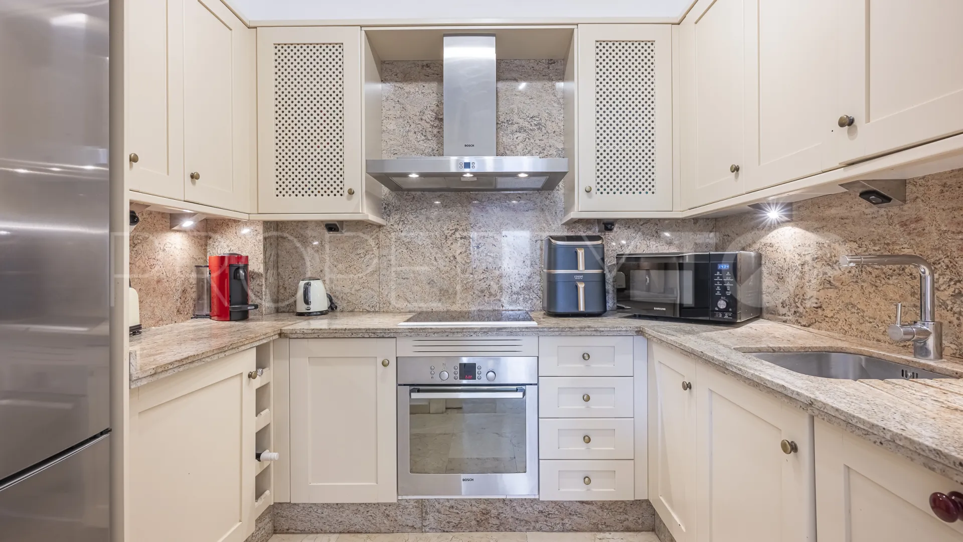 3 bedrooms ground floor apartment in Señorio de Marbella for sale
