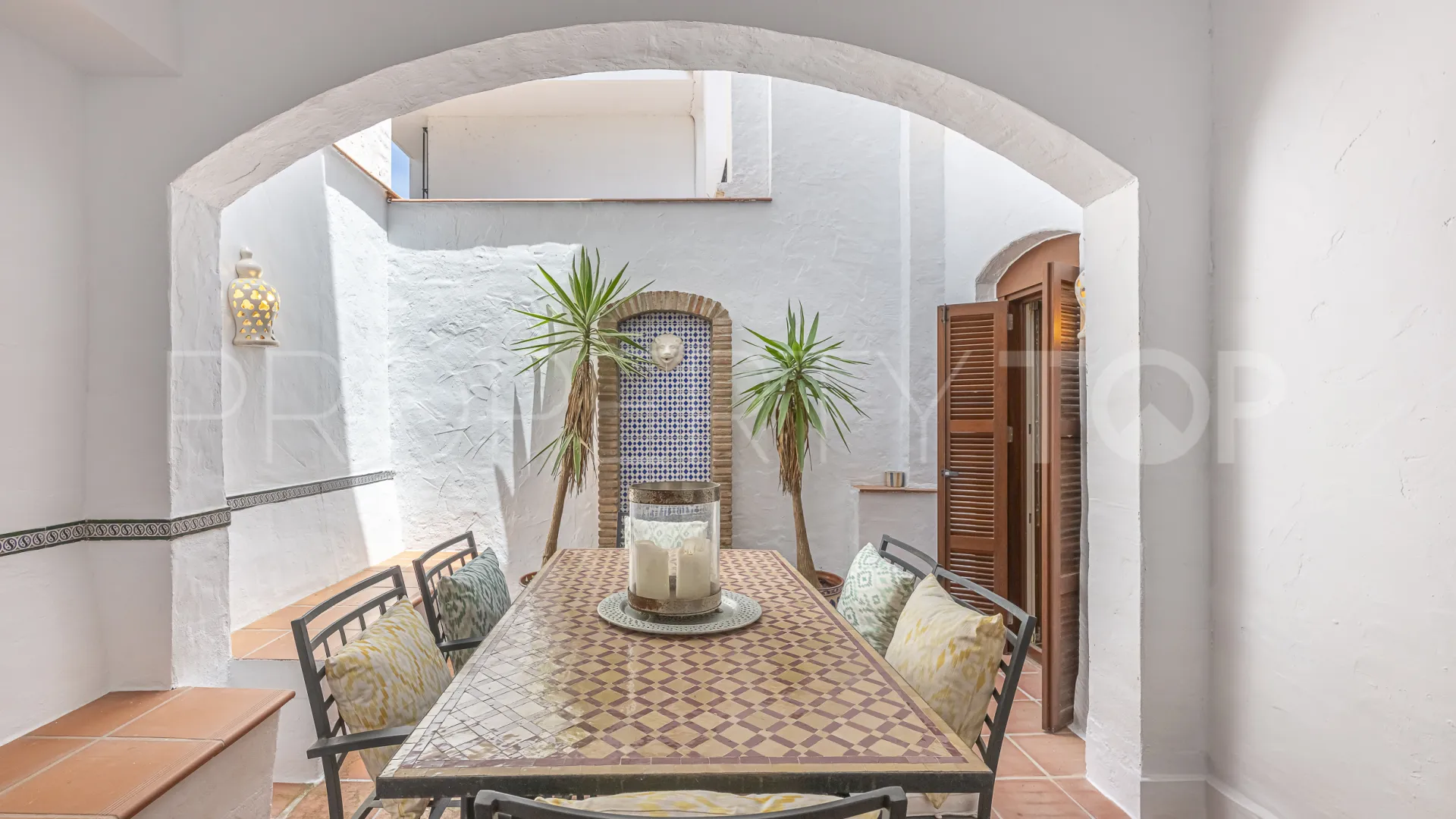 3 bedrooms ground floor apartment in Señorio de Marbella for sale
