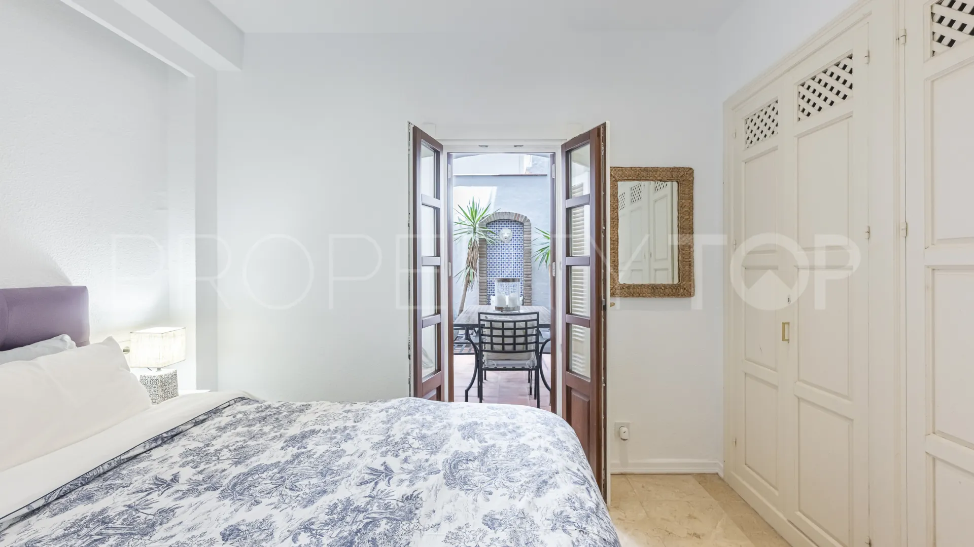 3 bedrooms ground floor apartment in Señorio de Marbella for sale