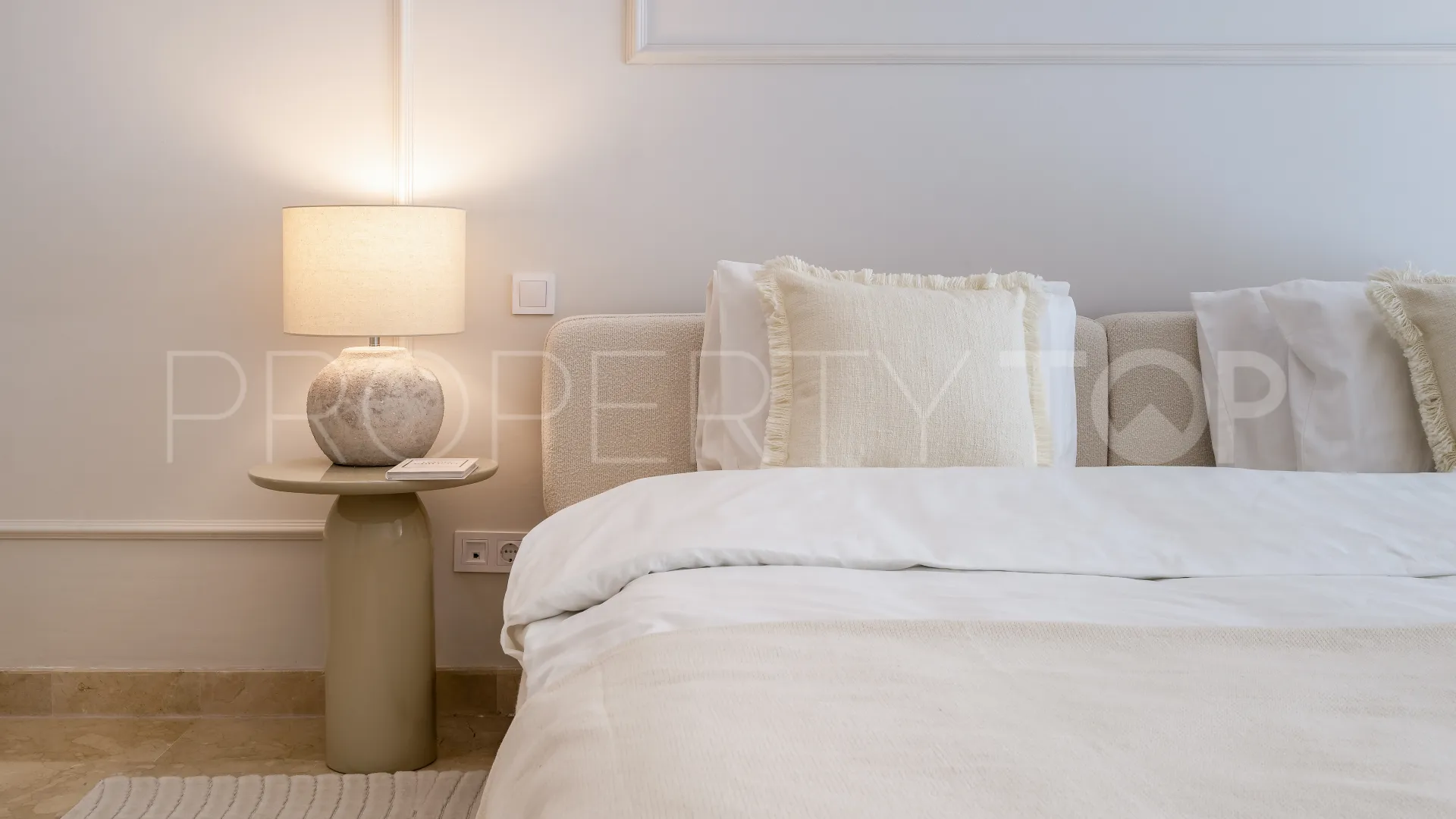 Se vende apartamento planta baja en Marbella Golden Mile