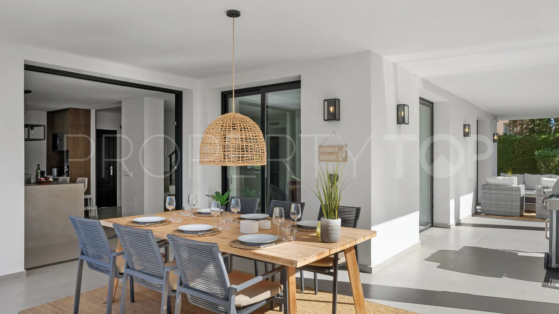 Villa en venta en Nueva Andalucia