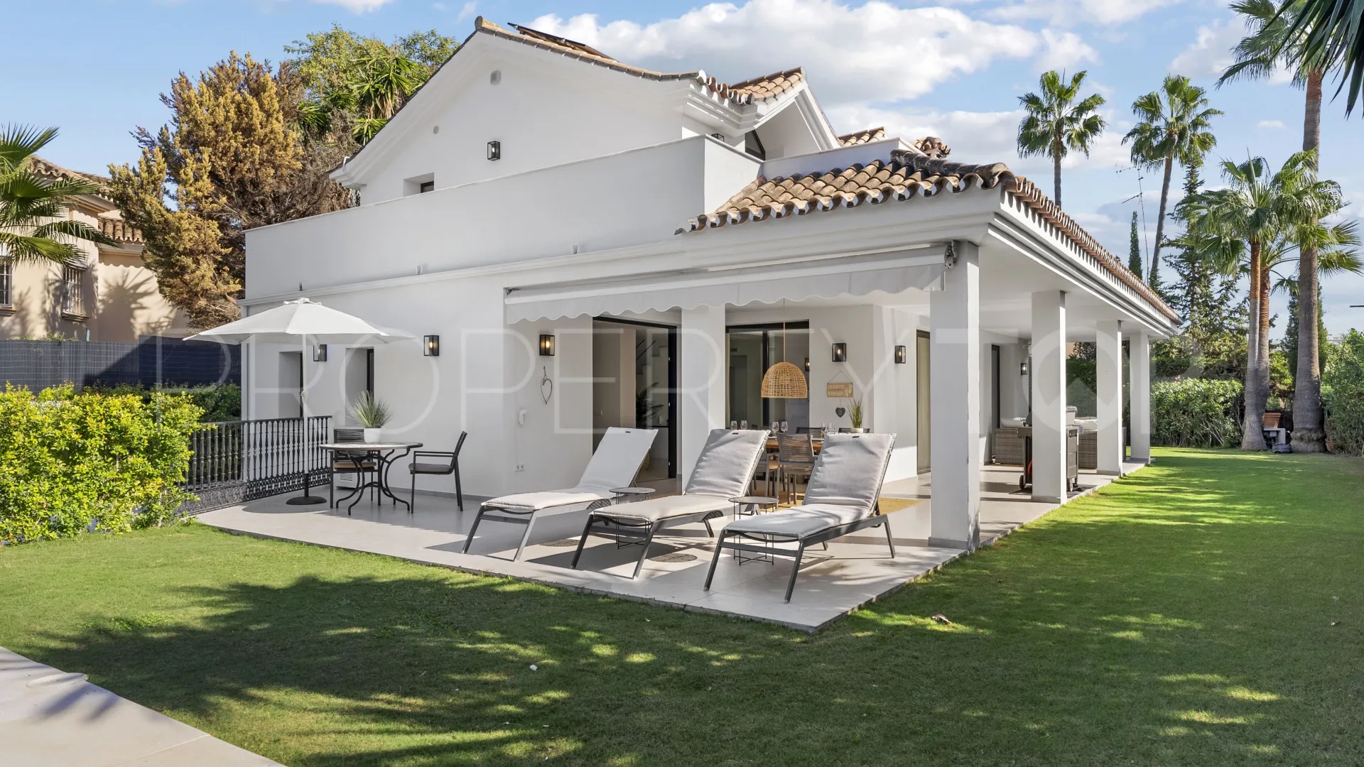Villa en venta en Nueva Andalucia